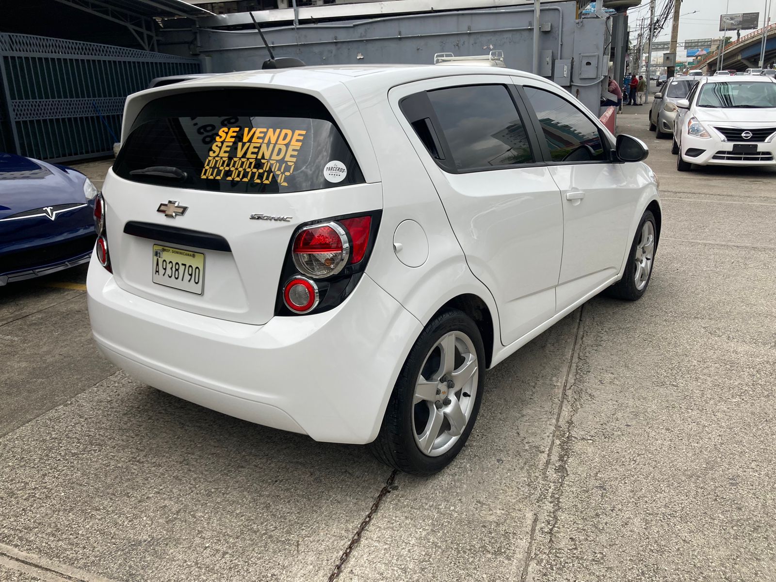 Chevrolet Sonic LS Hatchback 2015 Manual  Foto 7279573-6.jpg