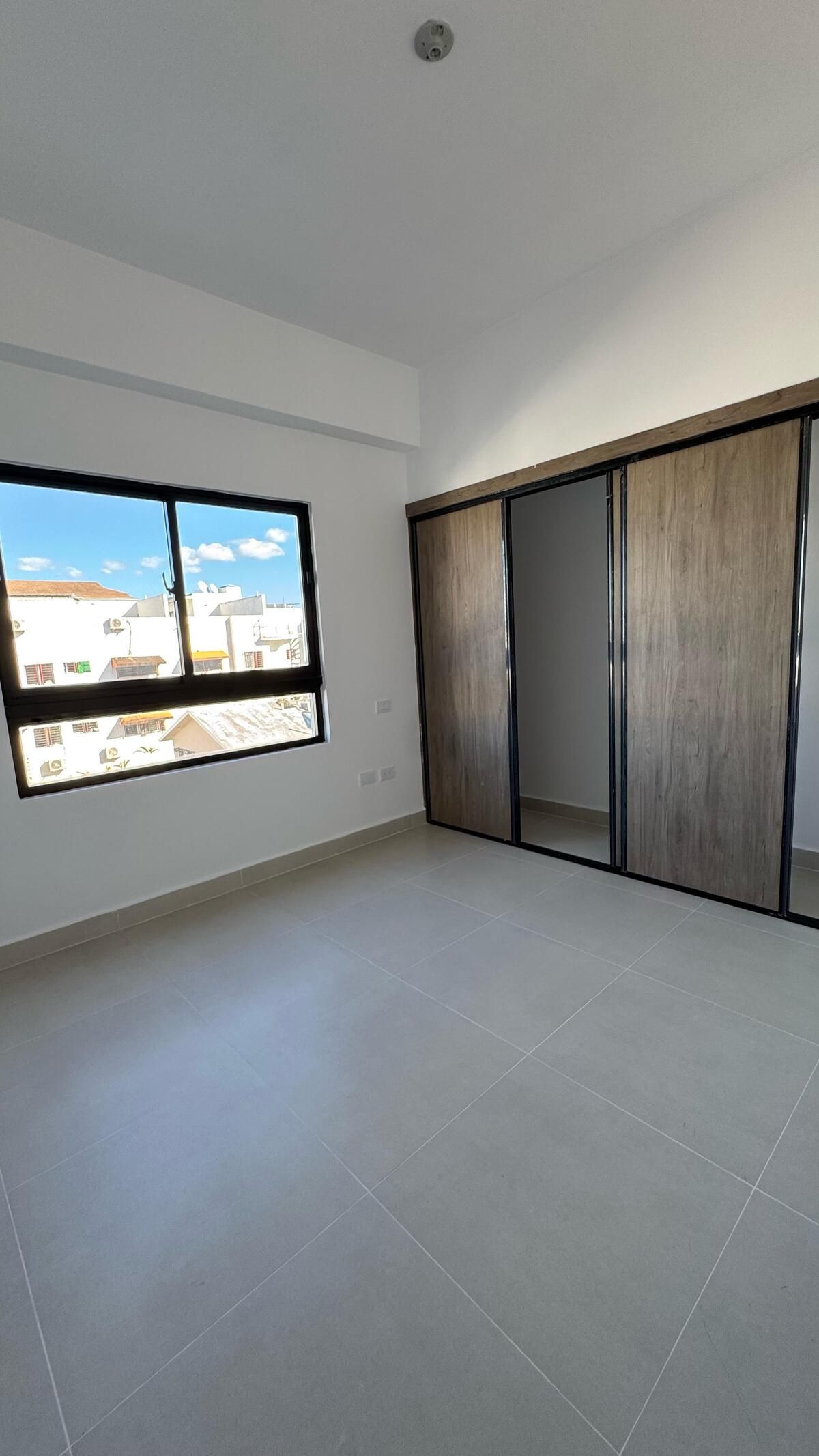 Apartamento 4to. Nivel en Arroyo Hondo Viejo Foto 7279660-8.jpg