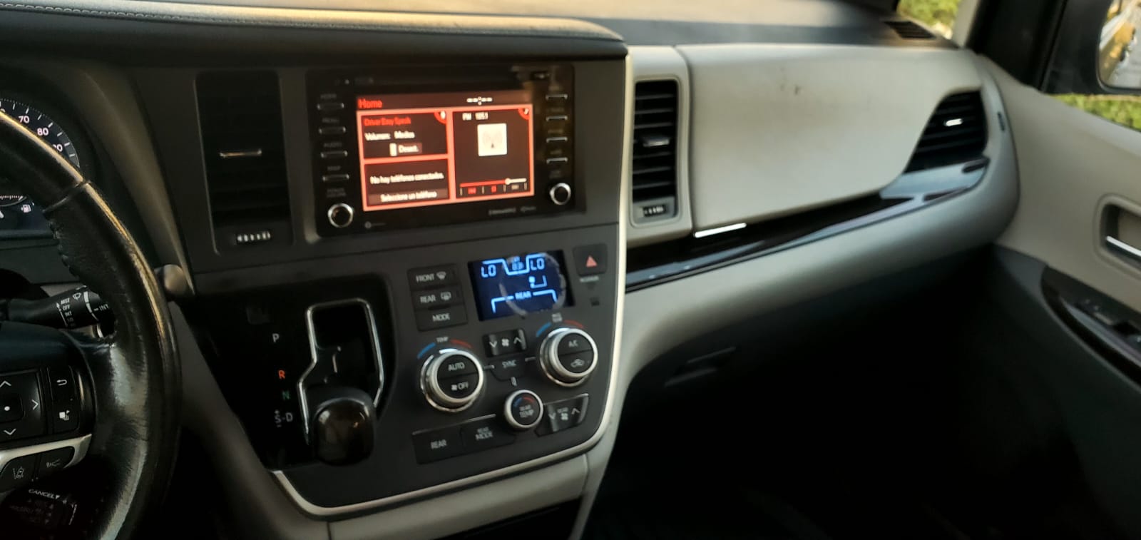 Vendo toyota sienna 2018 XLE full en Peravia Foto 7280014-5.jpg