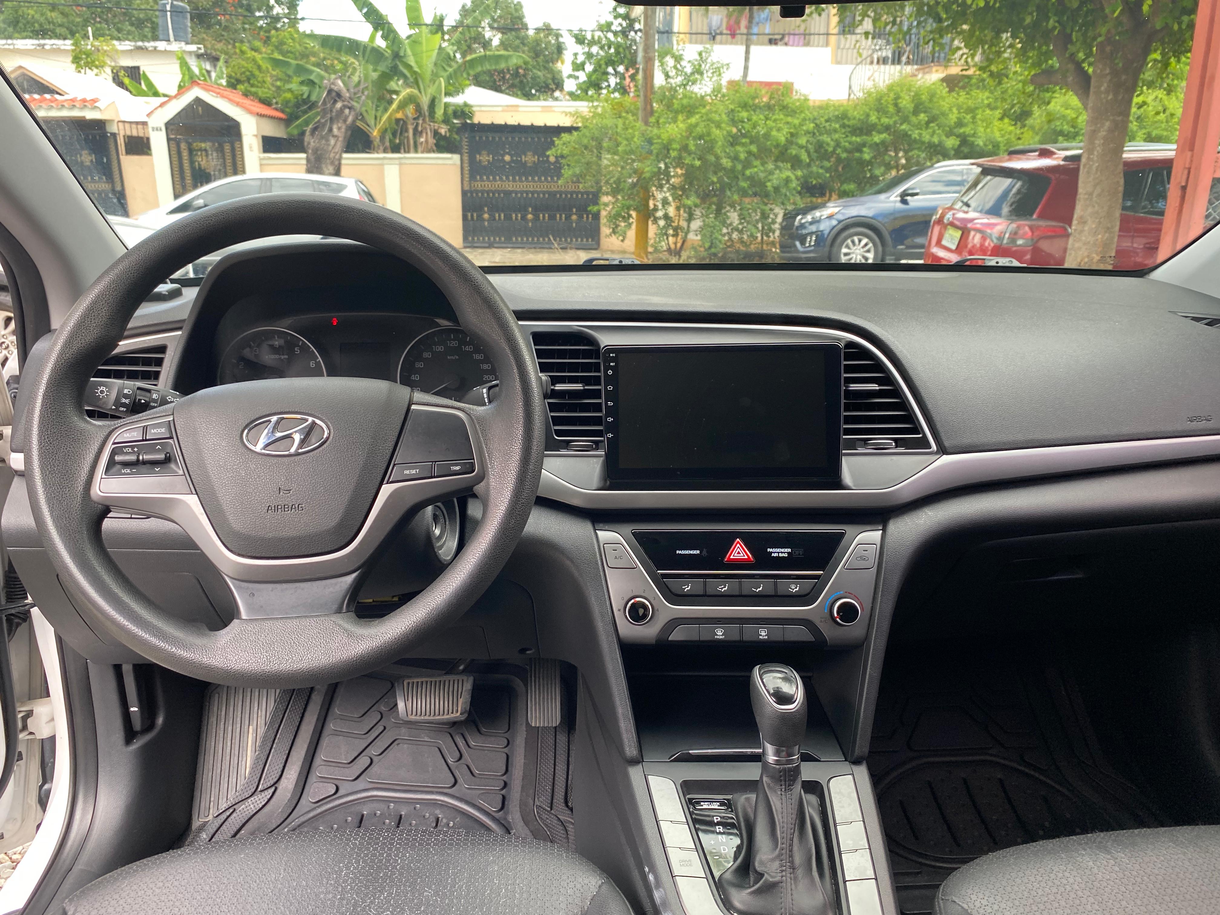Hyundai AVANTE 2017 LPI Foto 7280794-6.jpg
