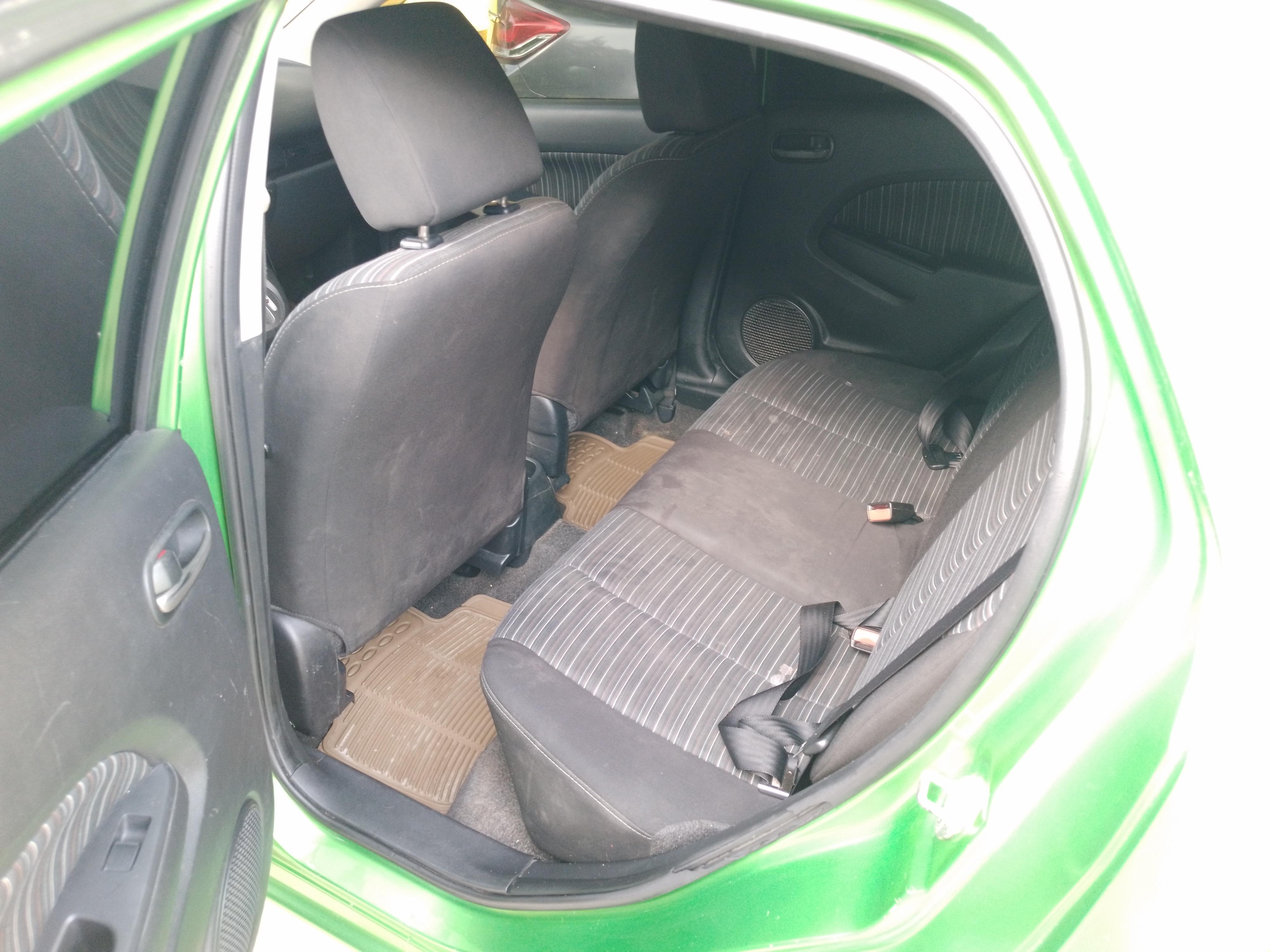 Mazda Demio 2010 Foto 7281516-7.jpg