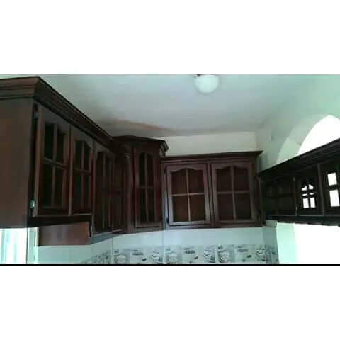 Fabricantes de gabinetes en madera  Foto 7282191-2.jpg