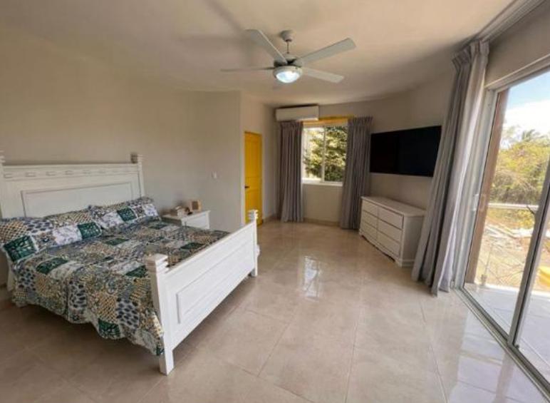 Vendo Exclusiva Villa 3 Niveles AMUEBLADA en LOS GUAYACANES JUAN DOLIO Foto 7282279-7.jpg