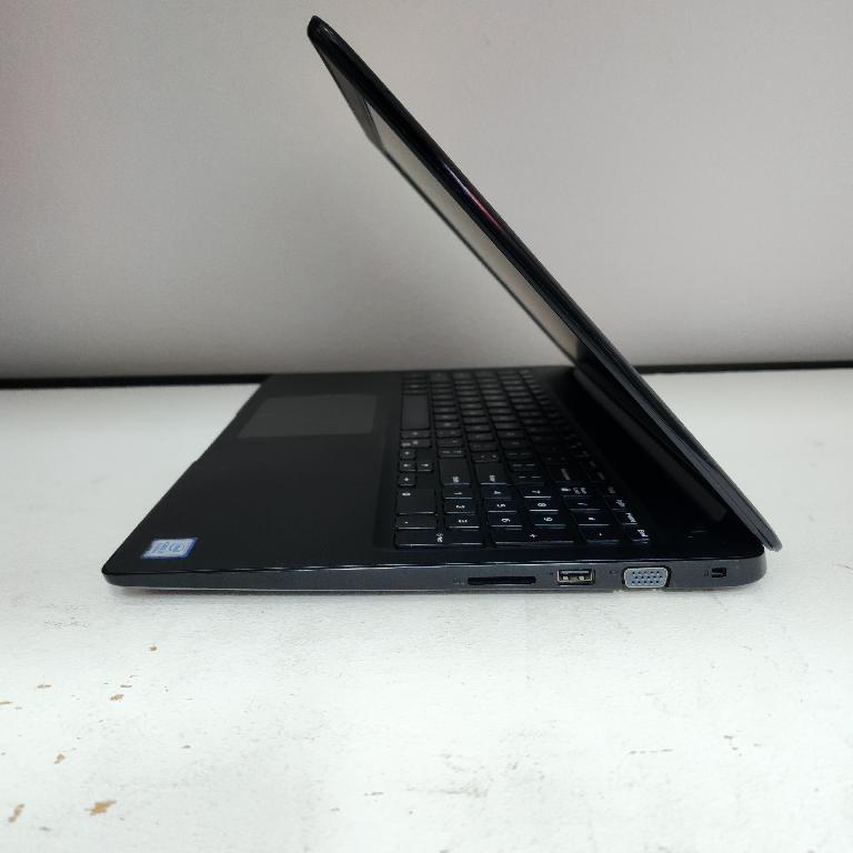 Laptop DELL Latitude E35000 en La Vega Foto 7282302-3.jpg