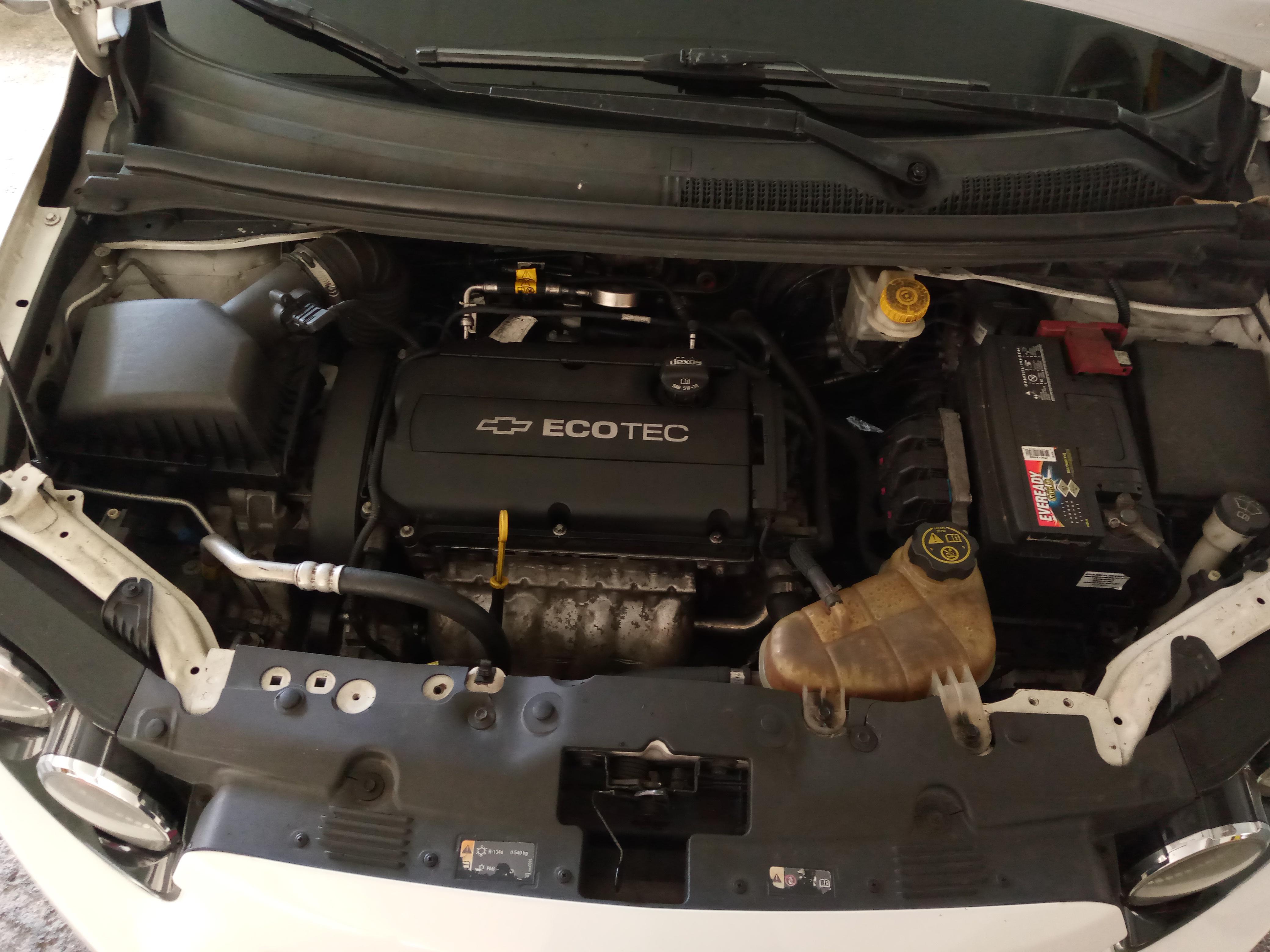 Chevy Sonic LS Hatchback 2015 Manual  Foto 7282314-13.jpg