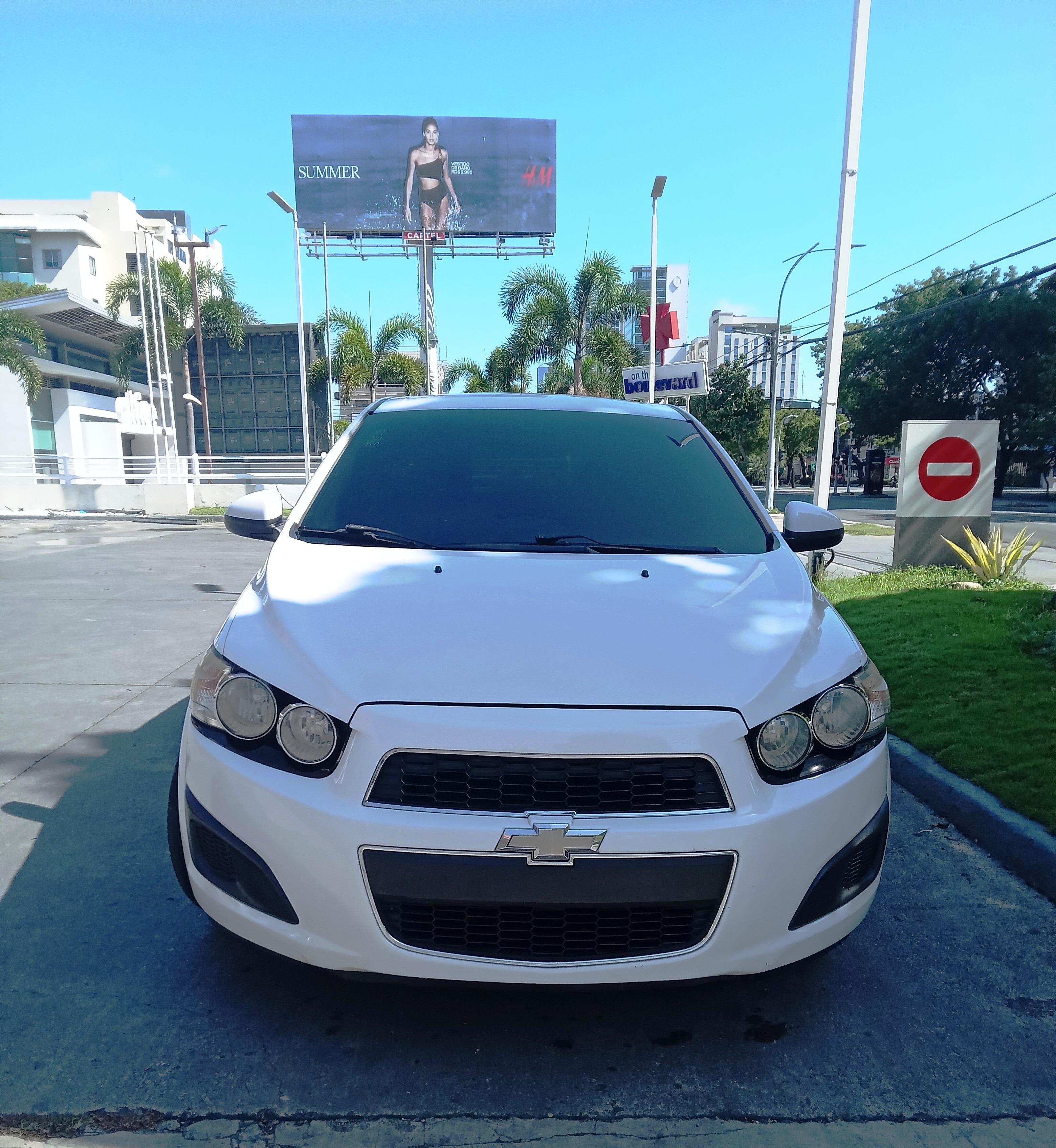 Chevy Sonic LS Hatchback 2015 Manual  Foto 7282314-2.jpg