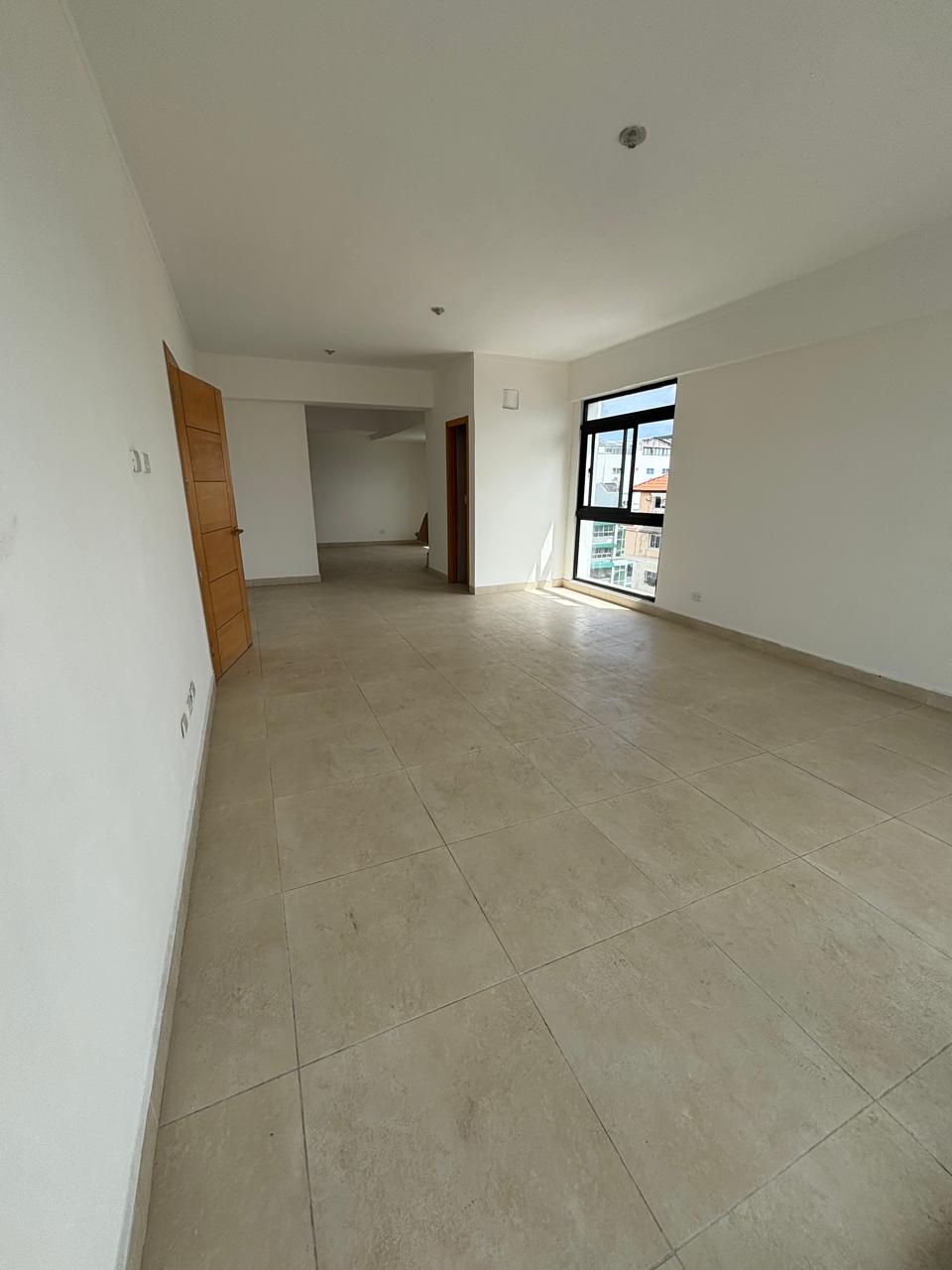 Venta de amplio penthouse en Evaristo Morales Foto 7282346-3.jpg