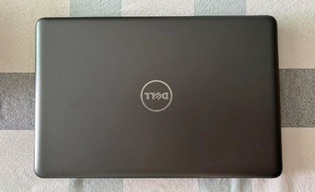Dell Inspiron 15 5000 Series Foto 7282434-1.jpg