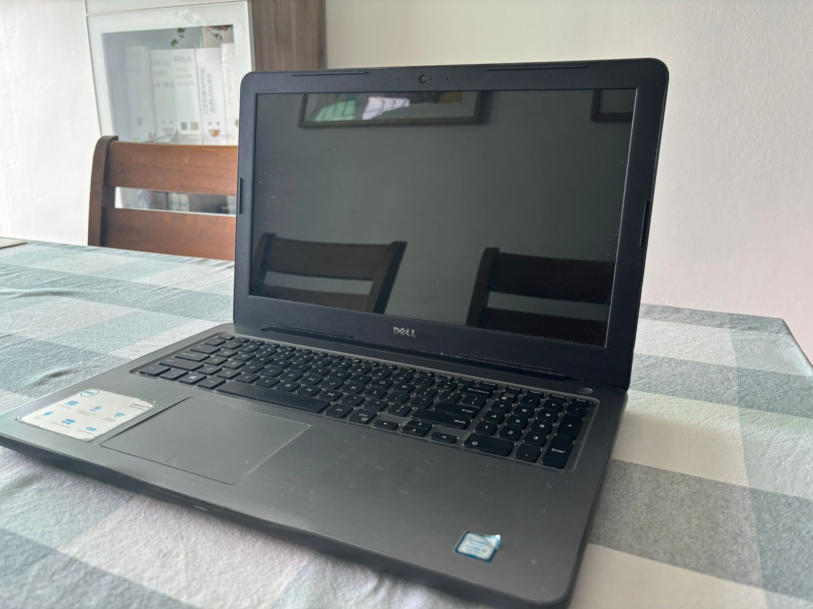 Dell Inspiron 15 5000 Series Foto 7282434-2.jpg