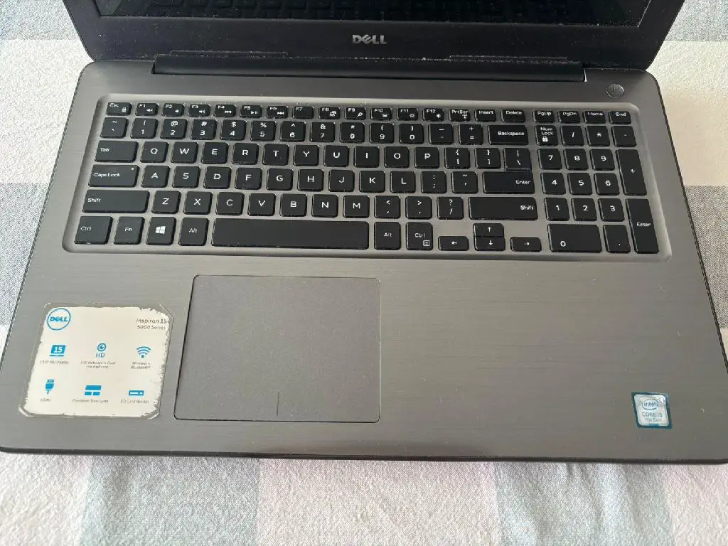 Dell Inspiron 15 5000 Series Foto 7282434-3.jpg
