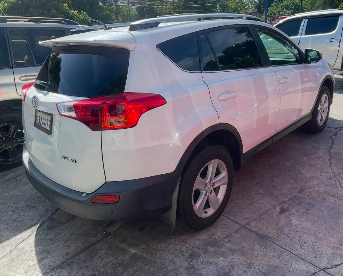 Toyota RAV4 LE 2015 en Peravia Foto 7282573-5.jpg
