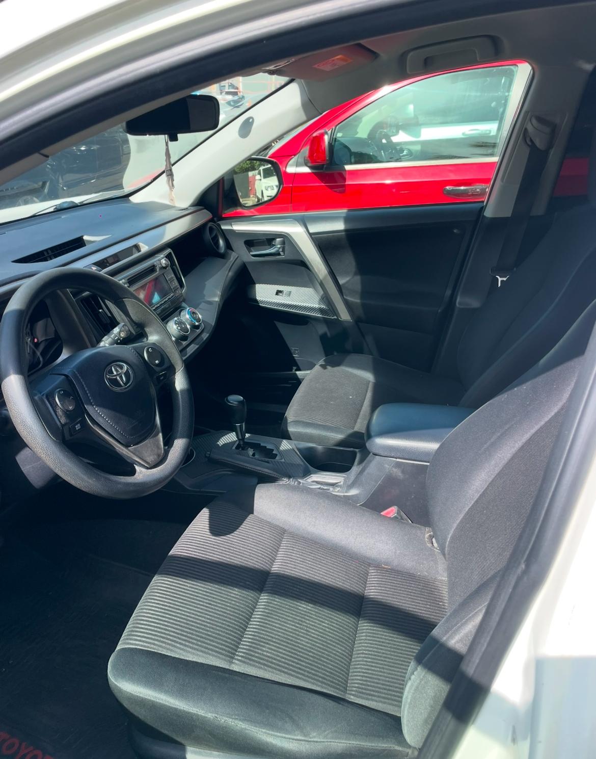 Toyota RAV4 LE 2015 en Peravia Foto 7282573-7.jpg