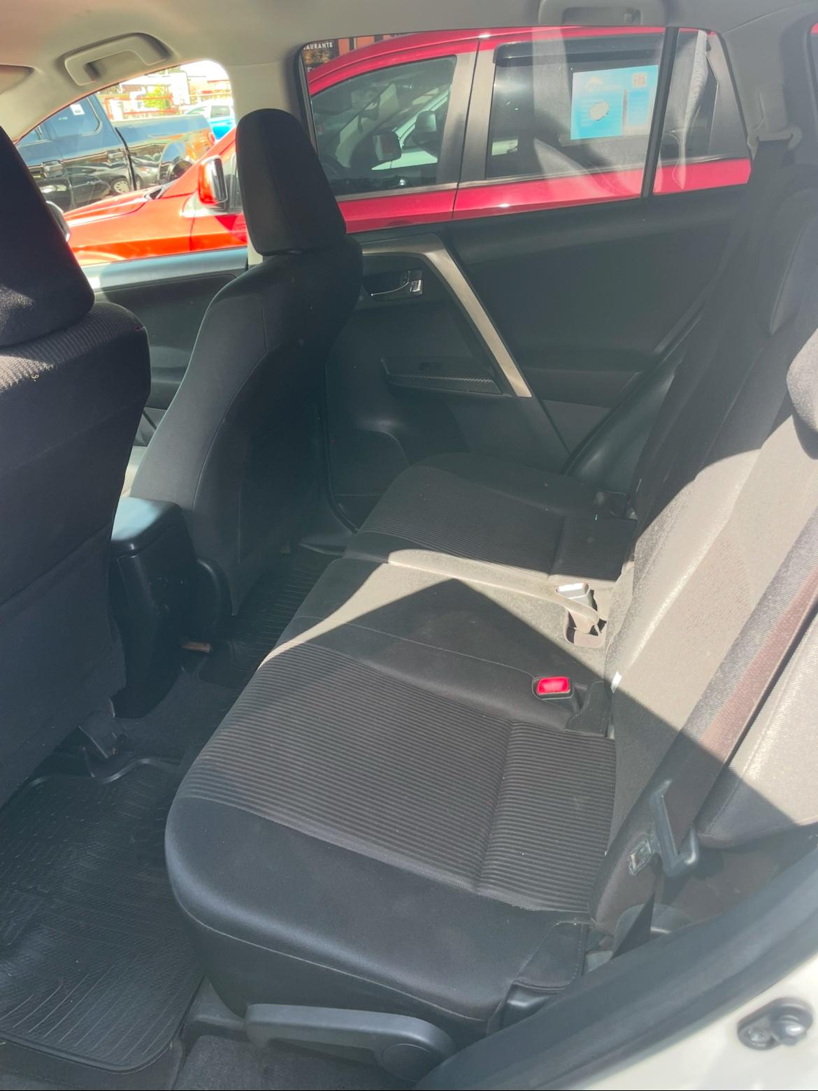 Toyota RAV4 LE 2015 en Peravia Foto 7282573-8.jpg
