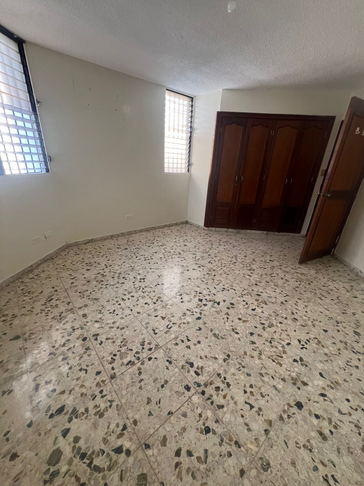 Apartamento en Alquiler - Bella Vista Santo Domingo Foto 7282577-3.jpg