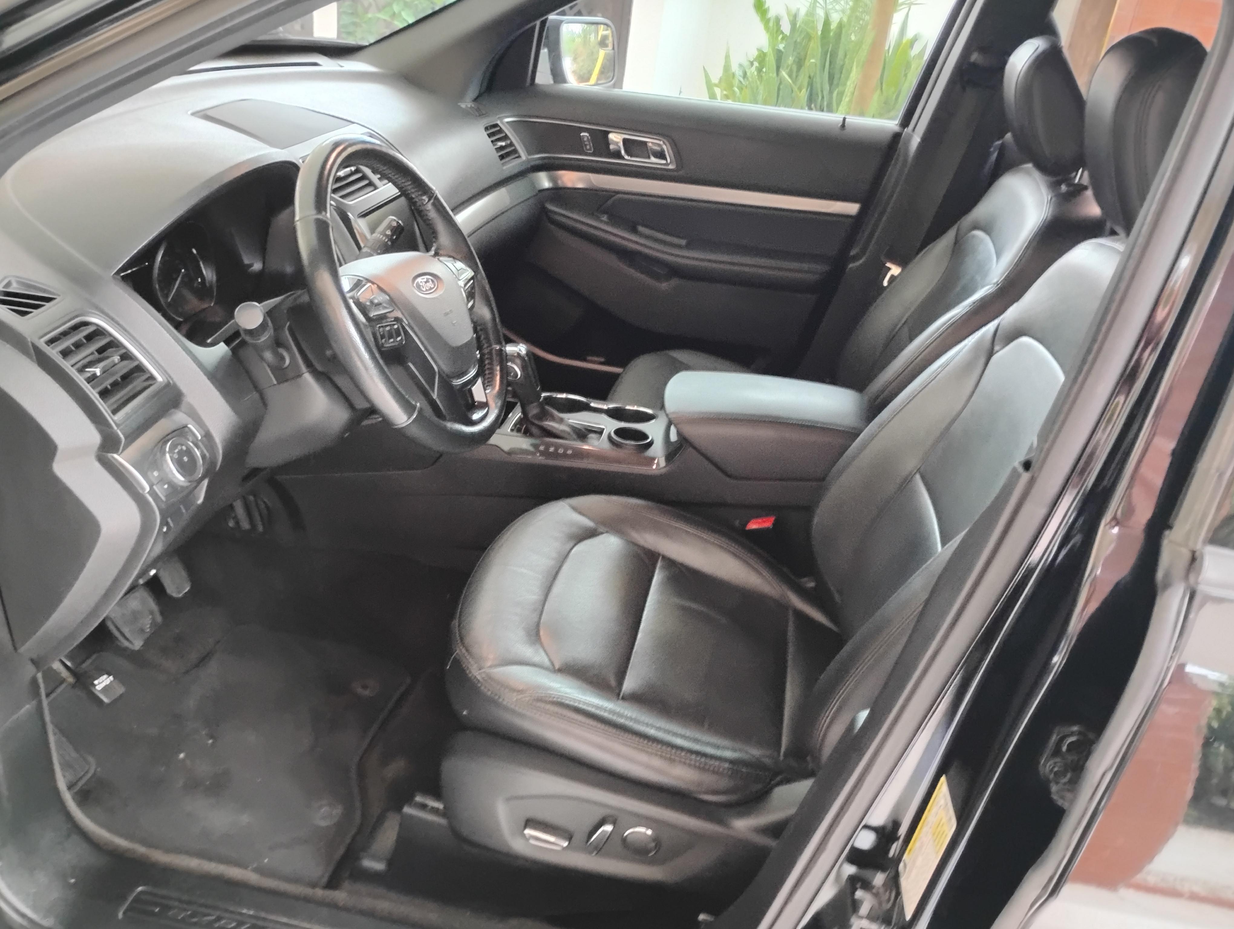  Ford Explorer 2018 en La Vega Foto 7282625-5.jpg