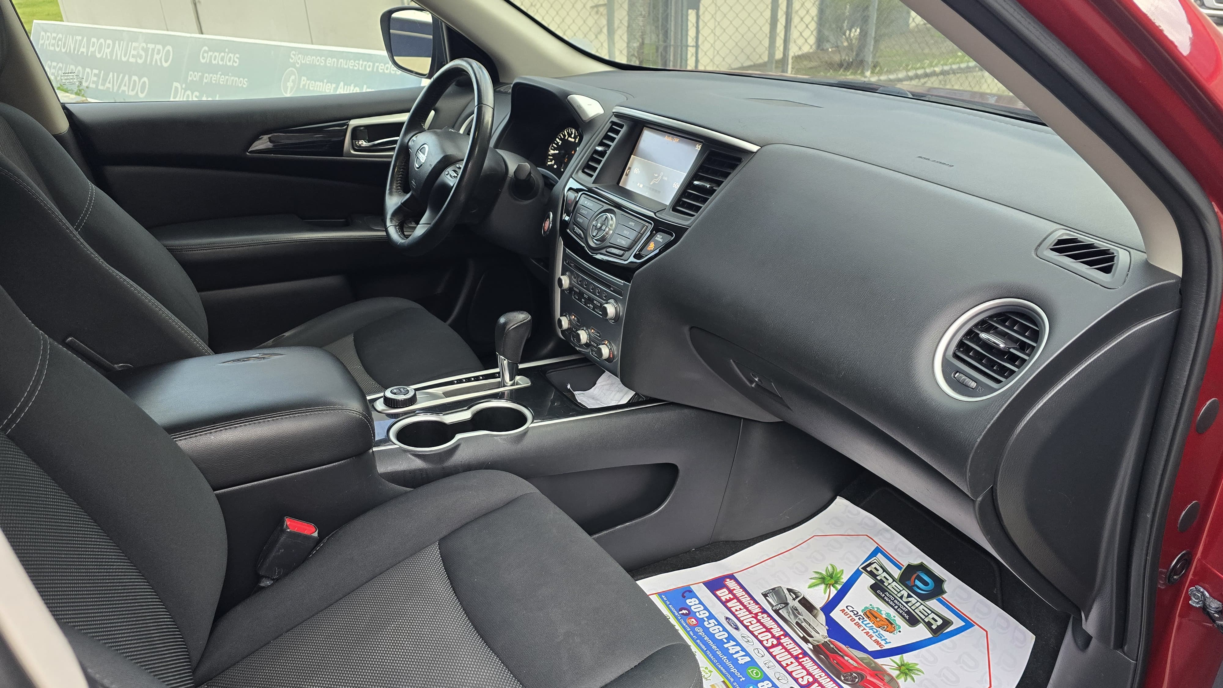 Nissan Pathfinder SV 4x4 2018 Clean Carfax Recien importada Foto 7282757-14.jpg