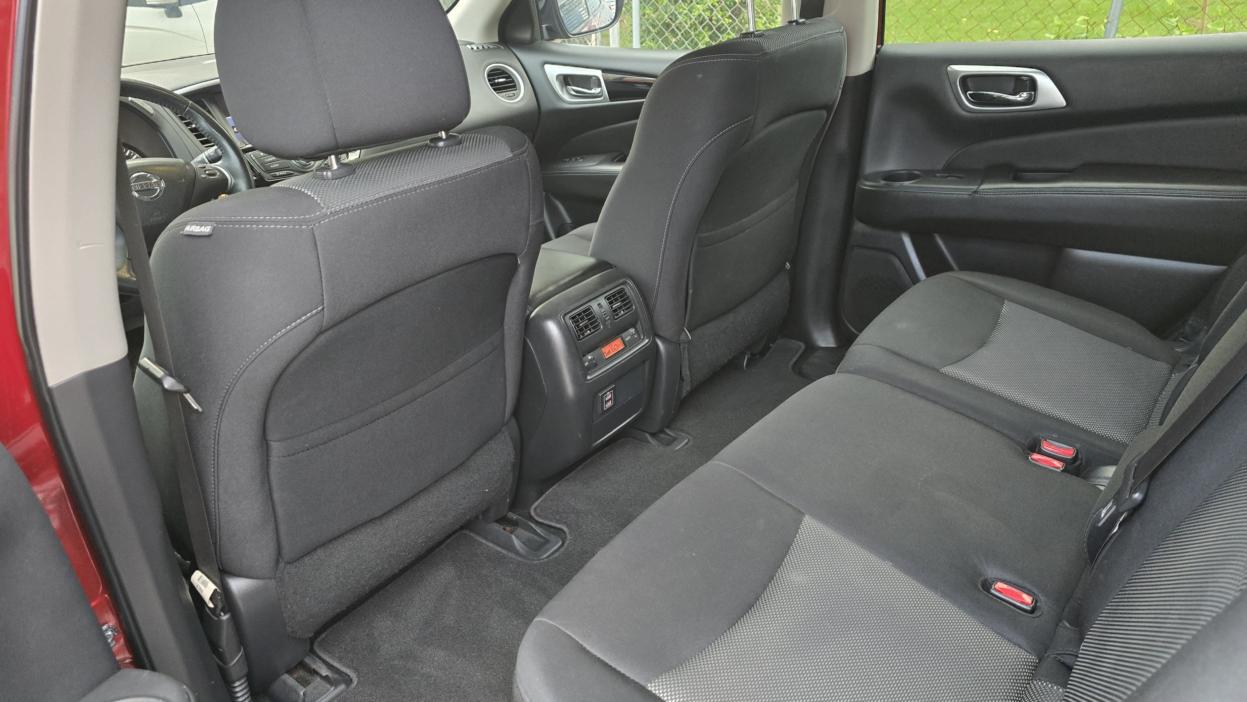 Nissan Pathfinder SV 4x4 2018 Clean Carfax Recien importada Foto 7282757-9.jpg
