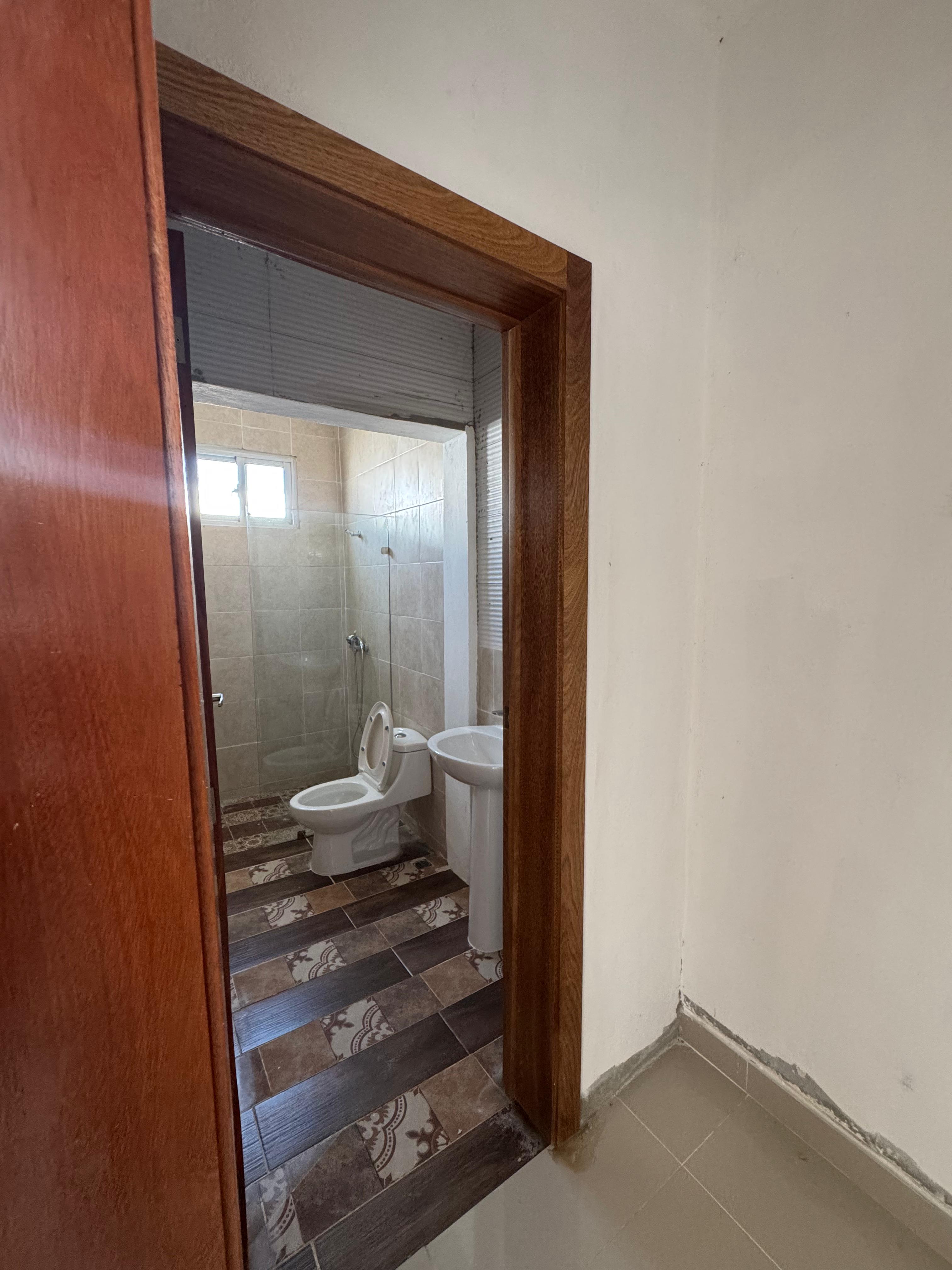????‍️Alquiler Casa disponible en el Residencial Las Palmeras III y IV Foto 7282771-3.jpg