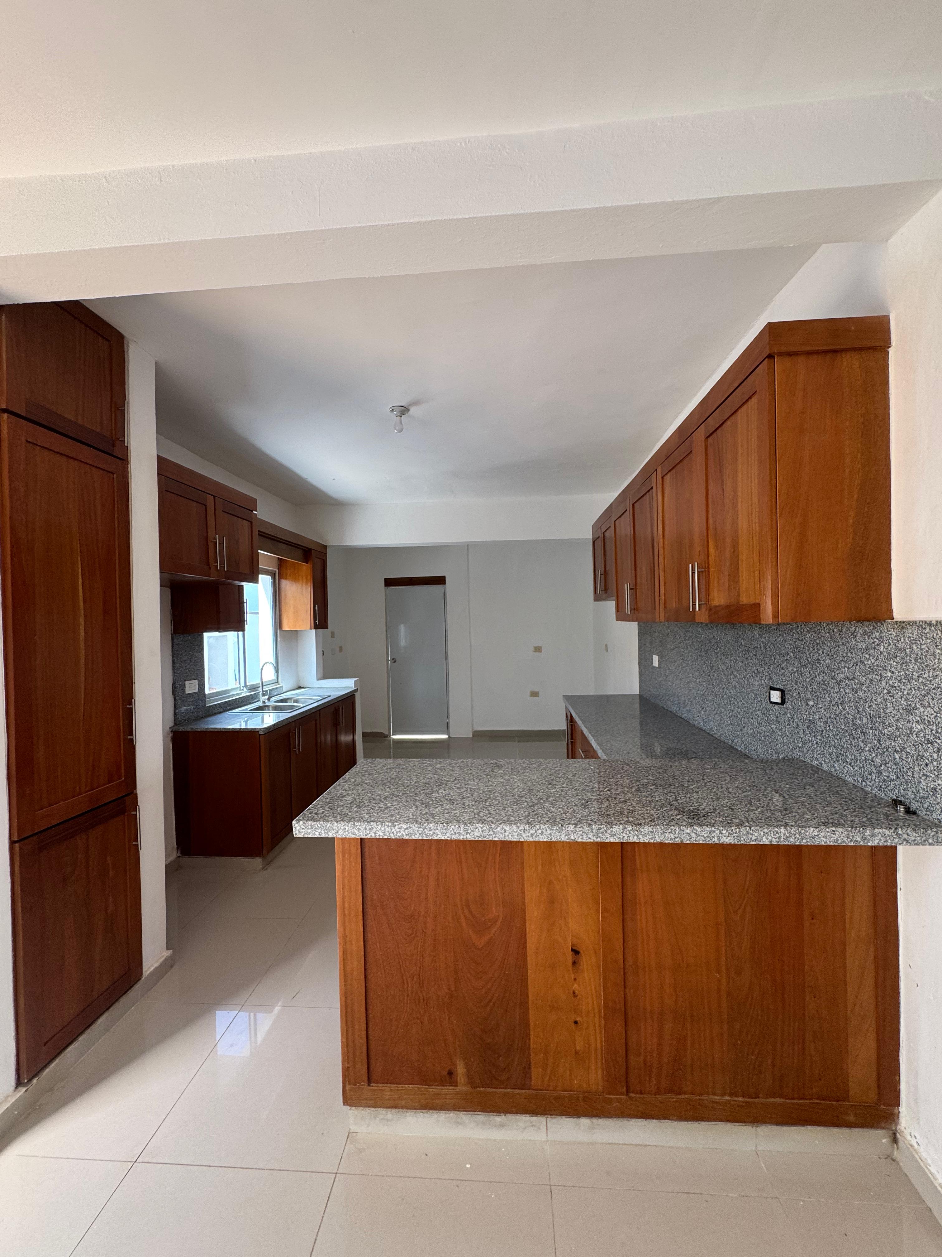 ????‍️Alquiler Casa disponible en el Residencial Las Palmeras III y IV Foto 7282771-7.jpg
