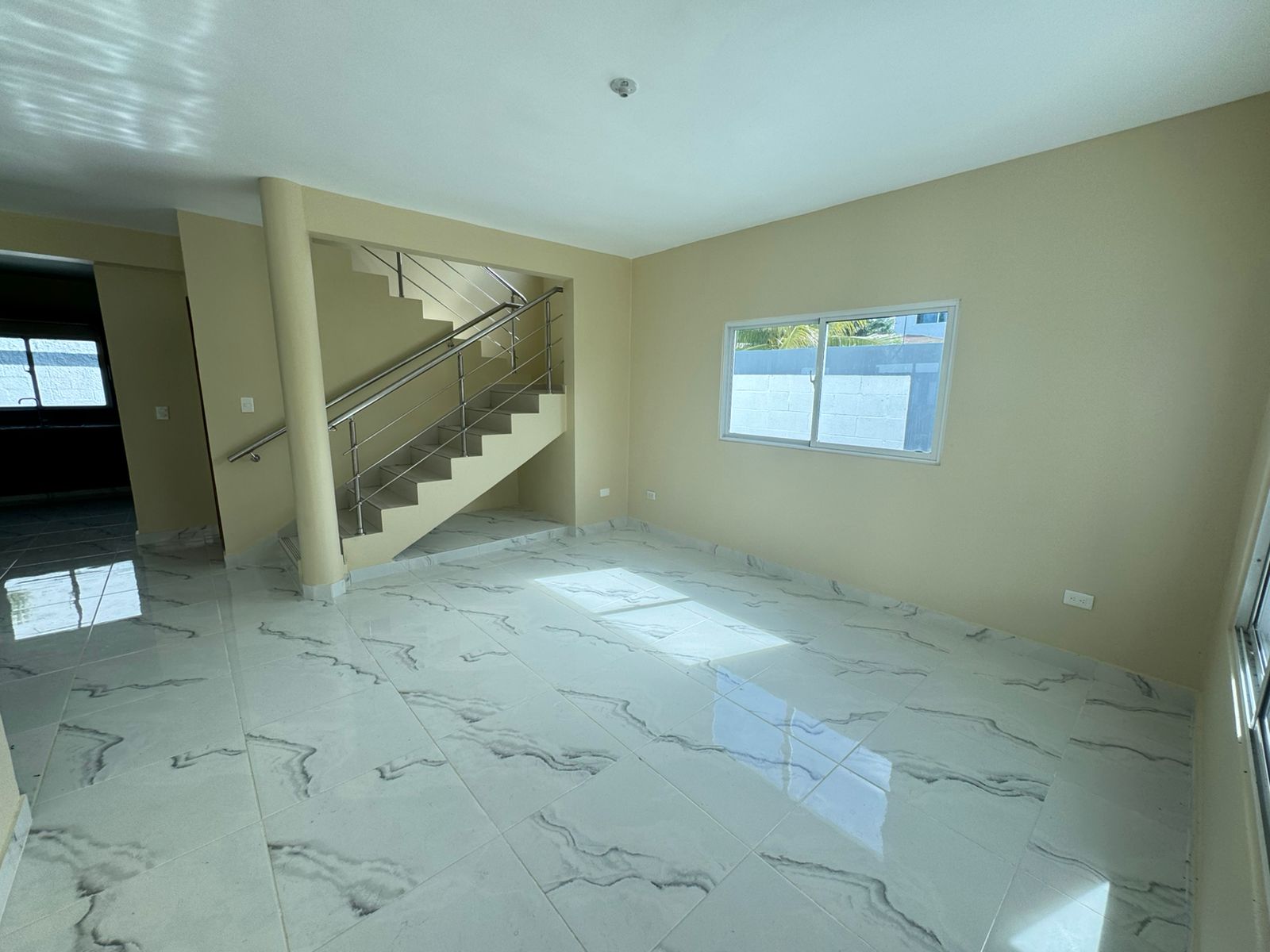  Moderna casa de 2 niveles en la zona más exclusivas y tranquila Foto 7282775-1.jpg