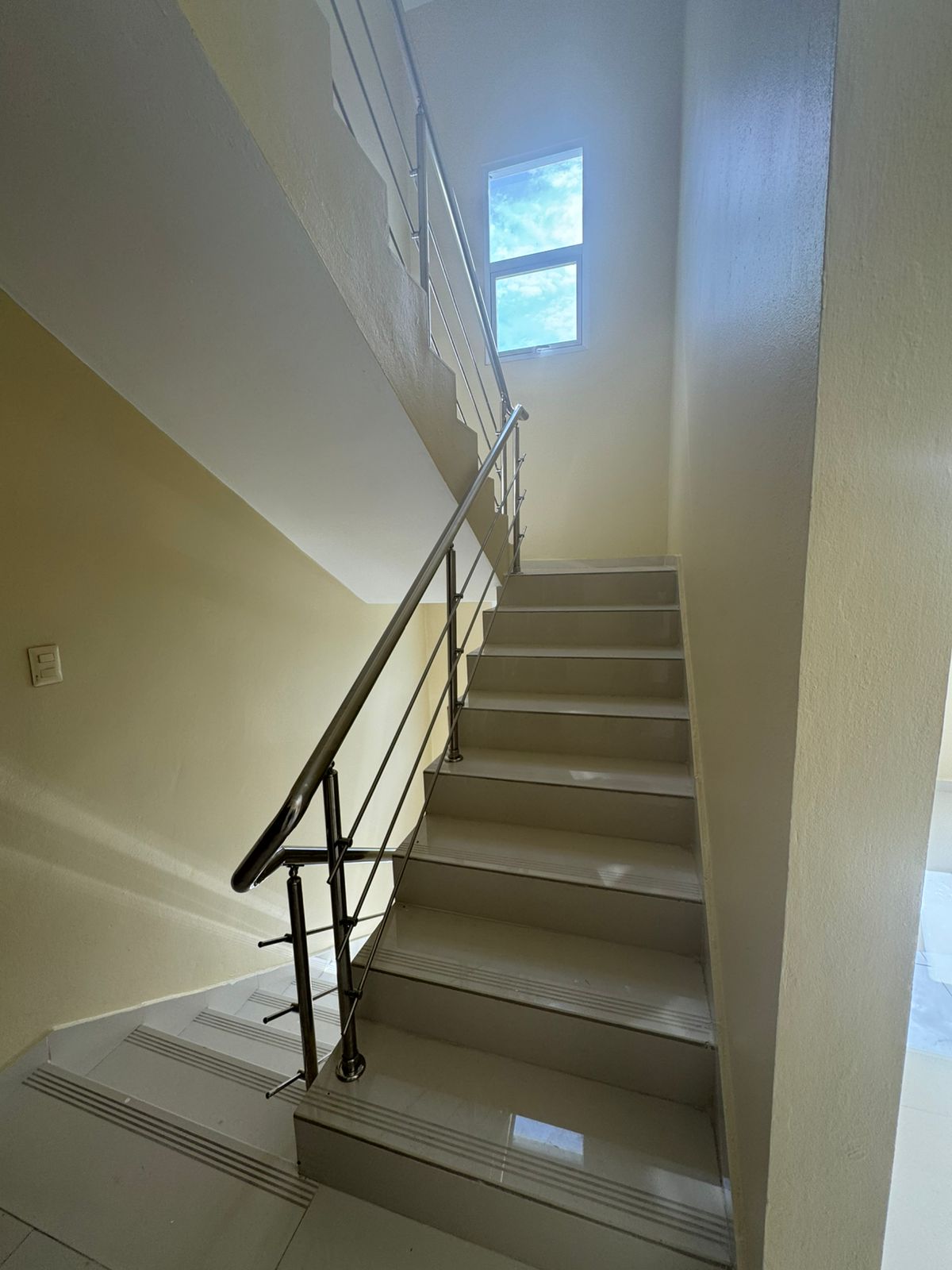  Moderna casa de 2 niveles en la zona más exclusivas y tranquila Foto 7282775-11.jpg