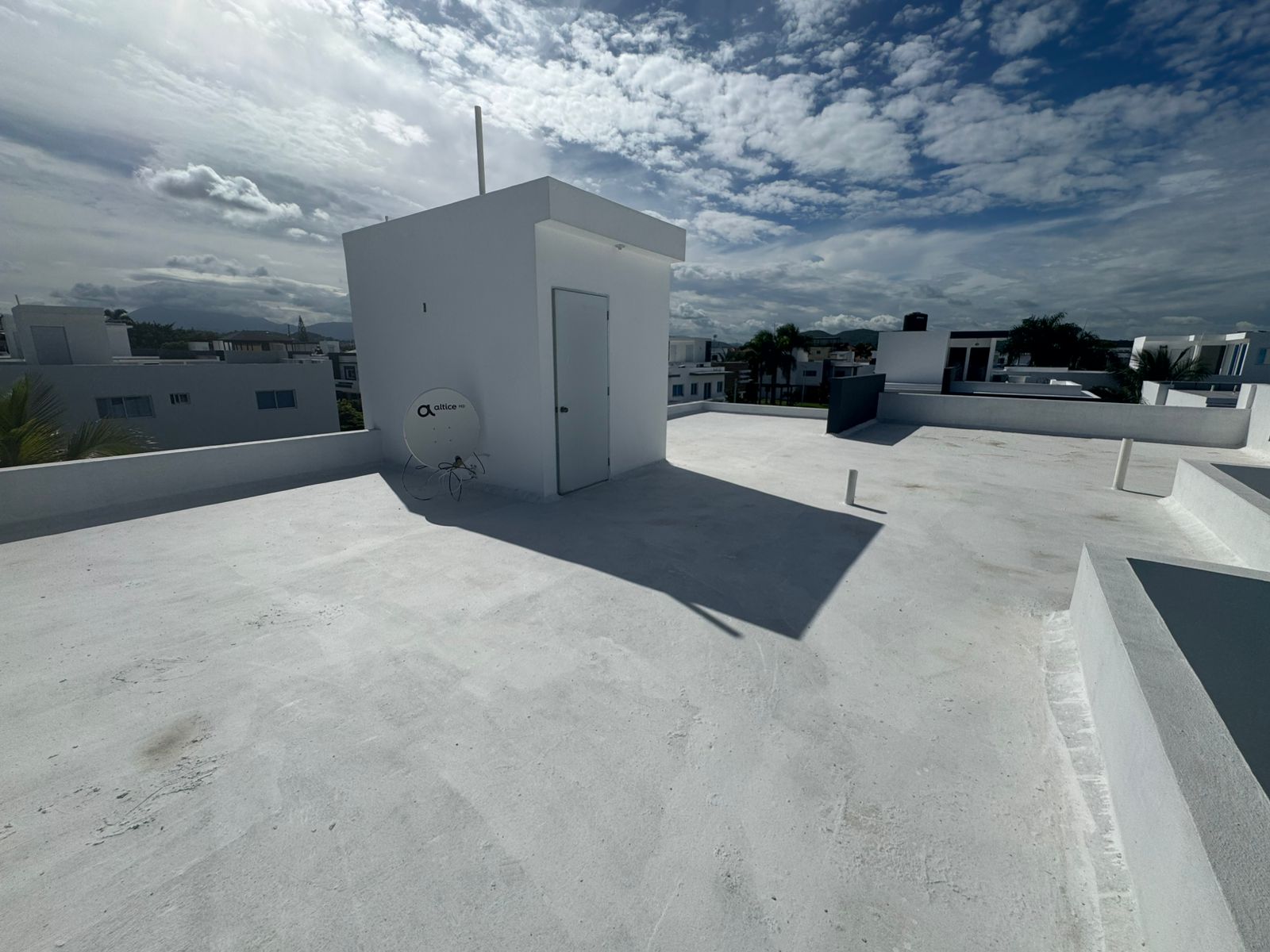  Moderna casa de 2 niveles en la zona más exclusivas y tranquila Foto 7282775-12.jpg