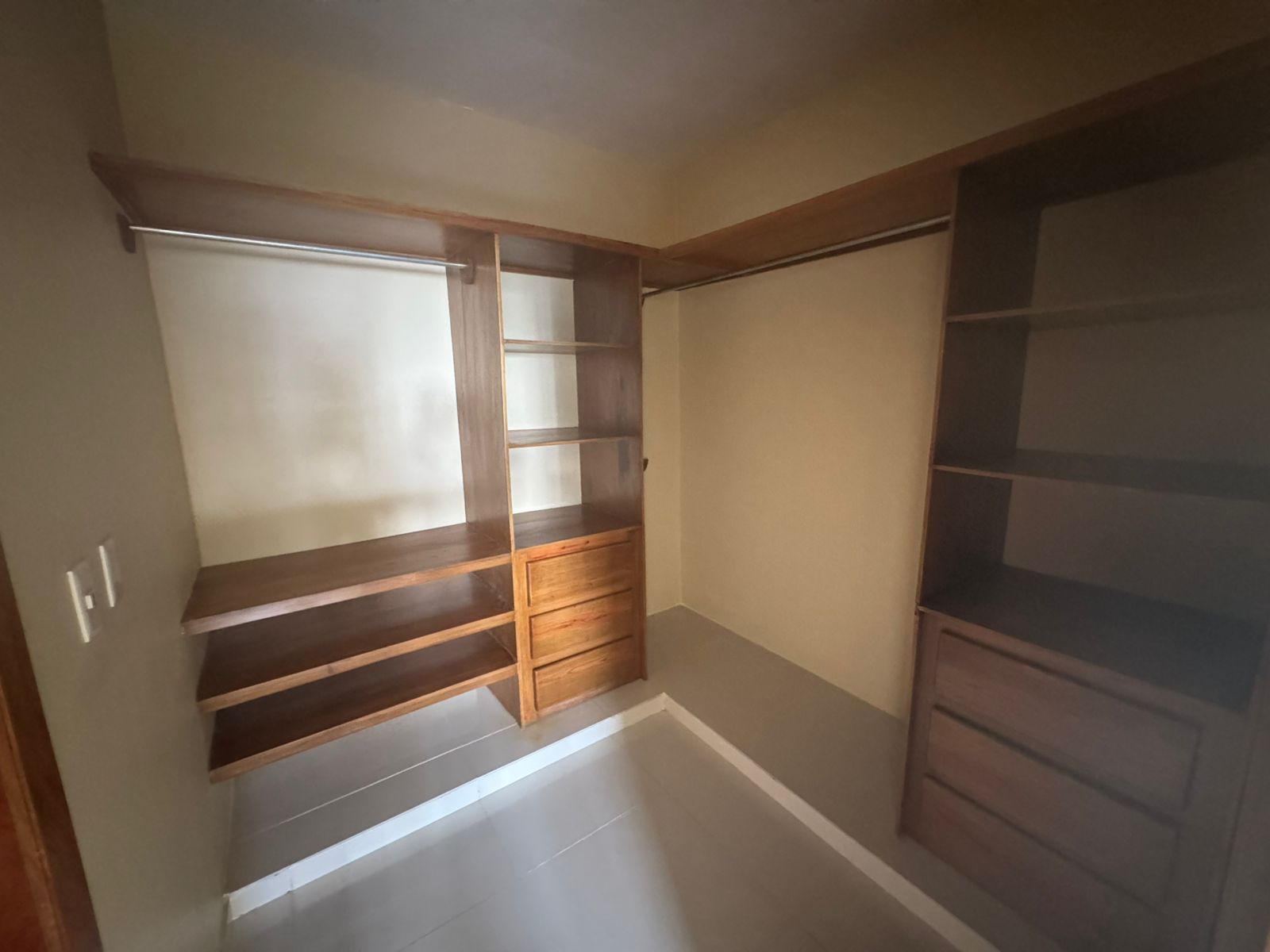  Moderna casa de 2 niveles en la zona más exclusivas y tranquila Foto 7282775-9.jpg