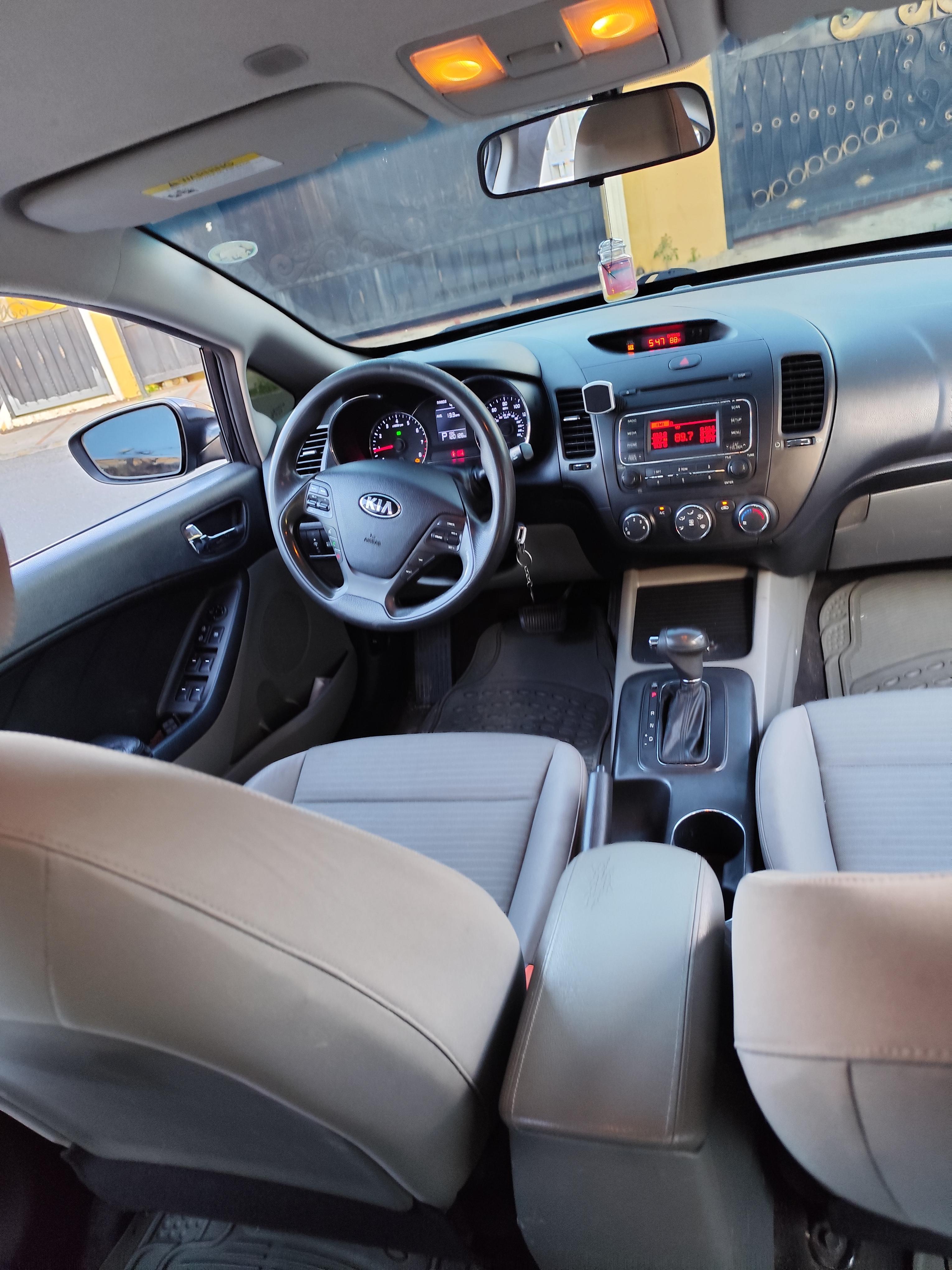 Kia Forte 2015 Americano Foto 7282937-6.jpg