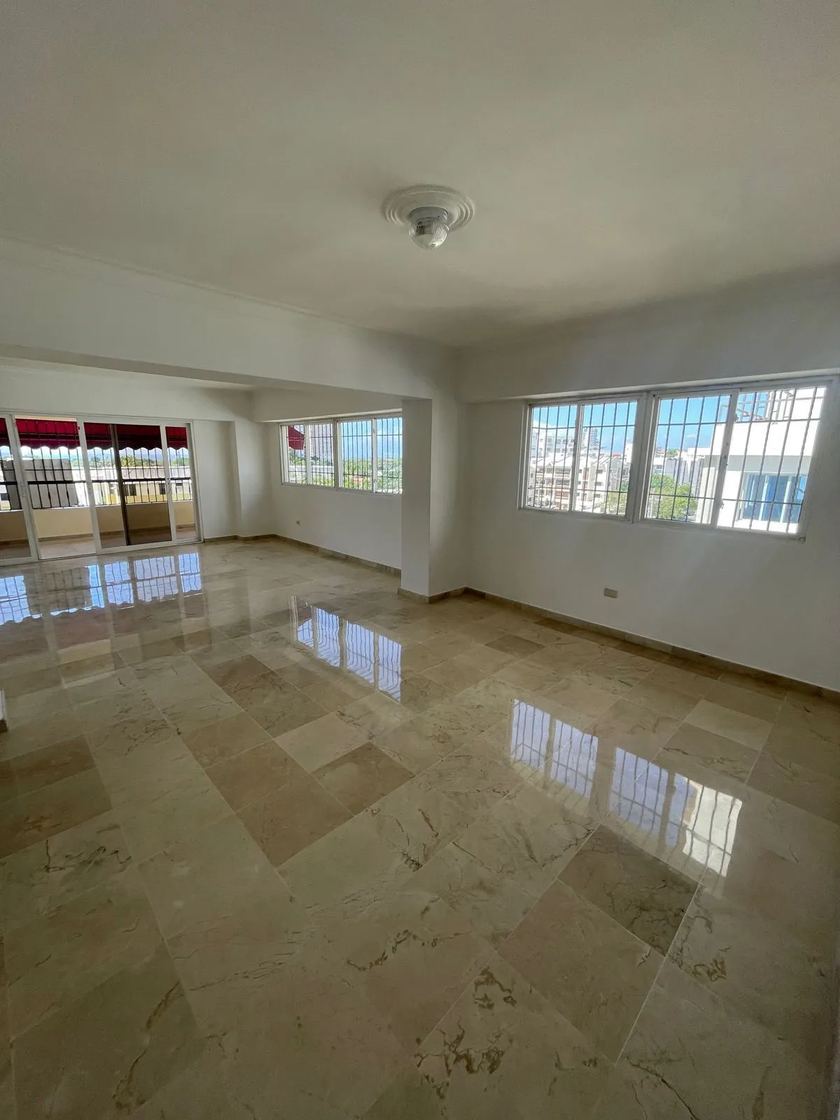 ALQUILO APARTAMENTO CACICAZGOS 5 NIVEL  Foto 7283000-1.jpg
