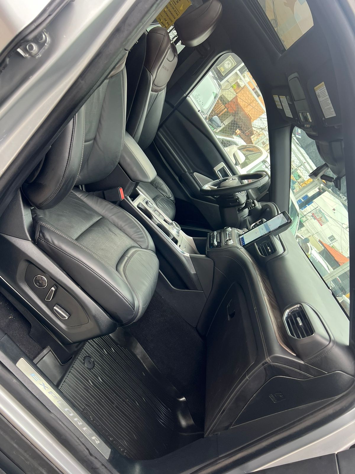 Ford Explorer platinum 4x4 2020 Foto 7283001-7.jpg