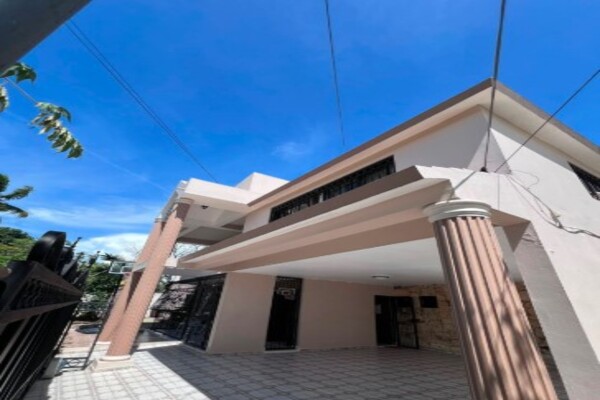 ???? Venta de Casa Amplia y Confortable en Urbanización INVI – Santiag Foto 7283074-2.jpg