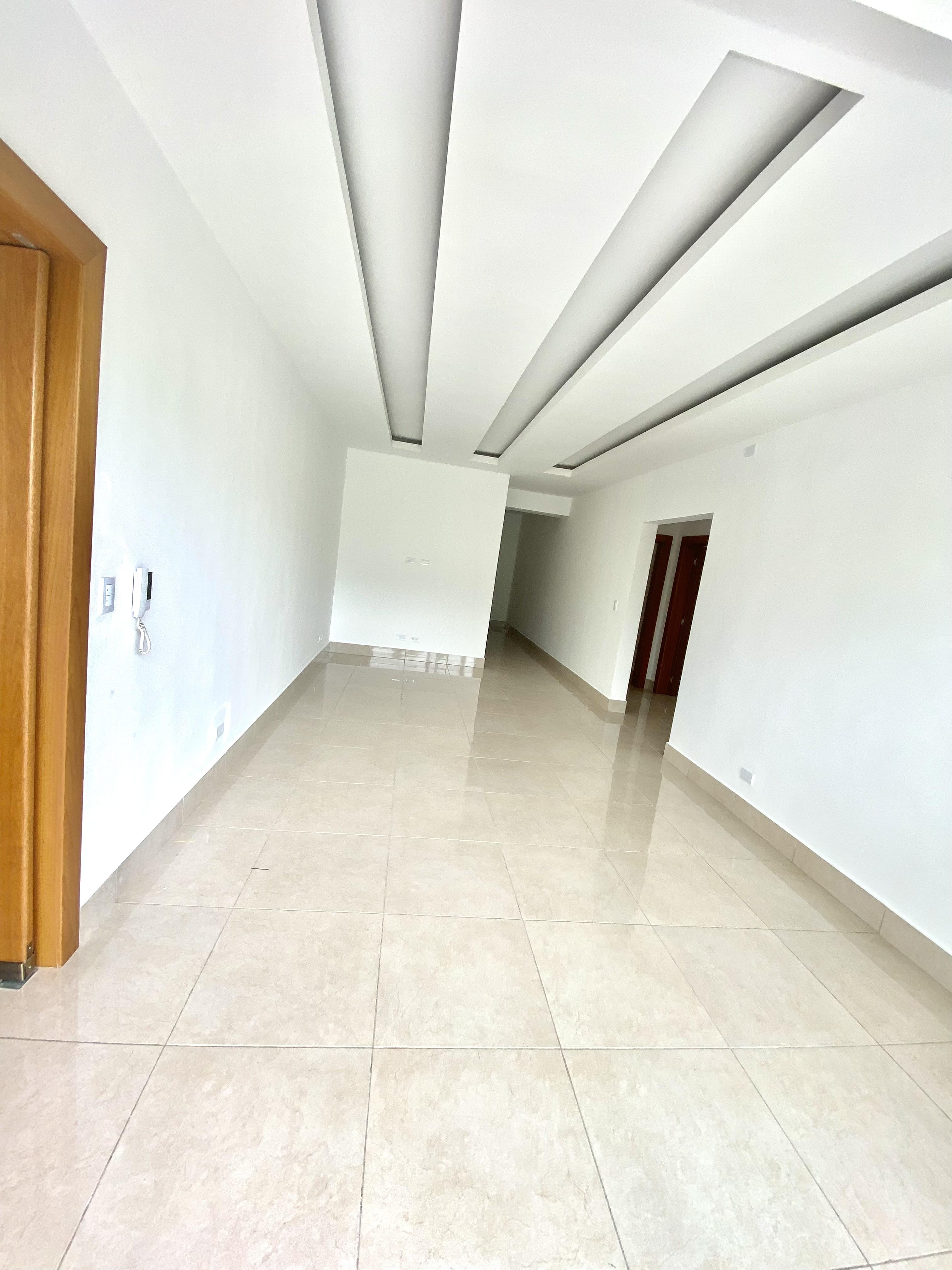 Alquilo apartamento en la urbanización Fernández Santo Domingo  Foto 7283172-5.jpg