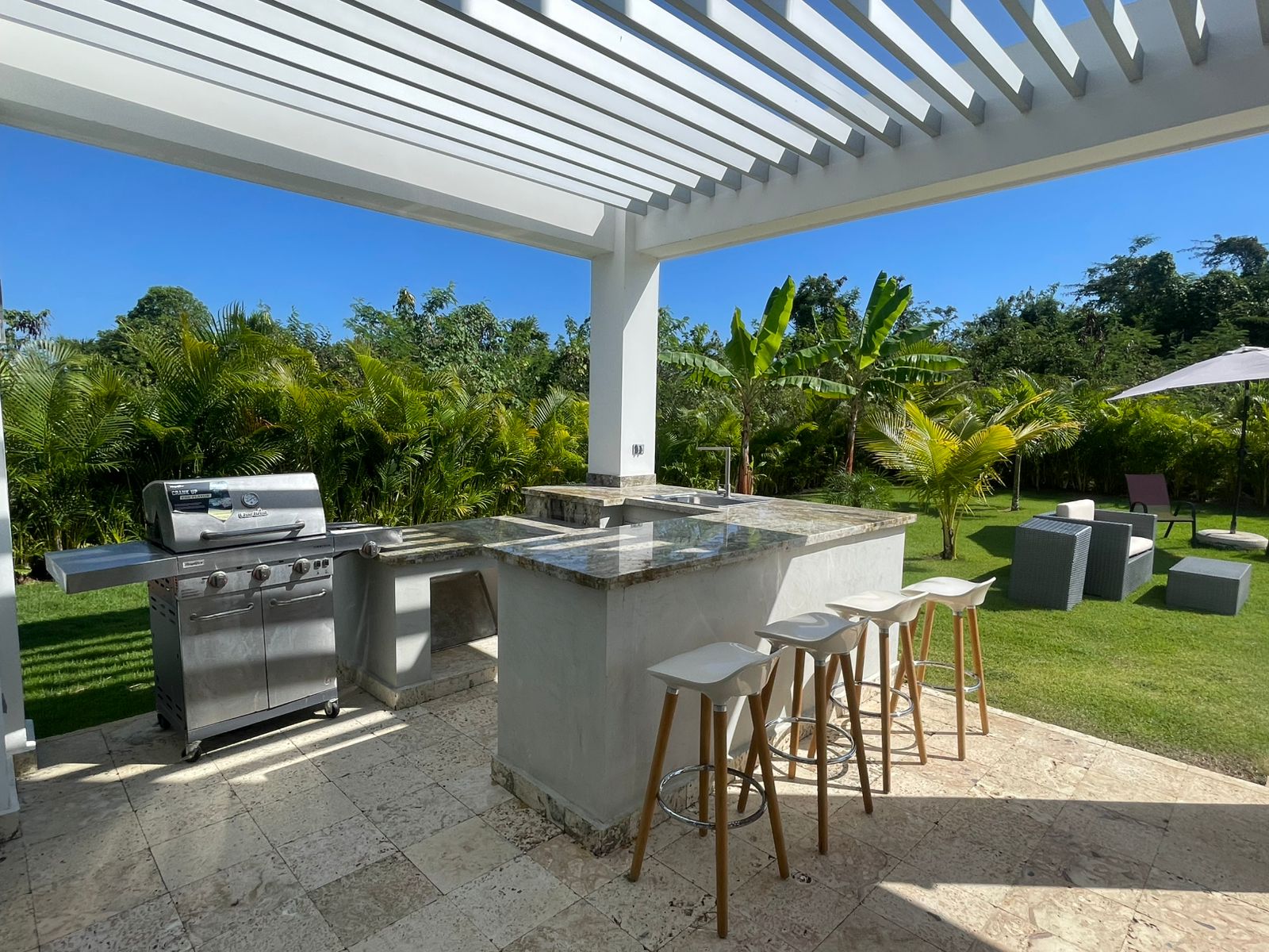 Vendo hermosa villa en Playa Nueva Romana  Foto 7283350-10.jpg