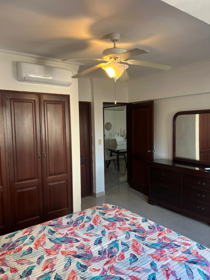 Amplio y Confortable Apartamento Amueblado en Alquiler! Piantini  Foto 7283473-10.jpg