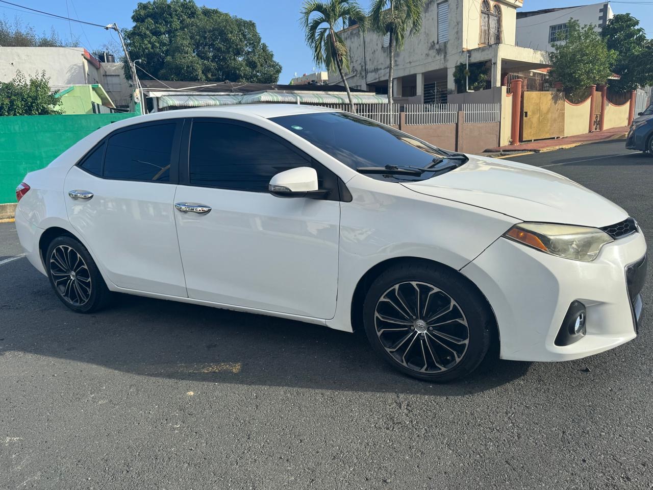 Toyota Corolla 2015 en excelente estado - Automático Foto 7283604-3.jpg
