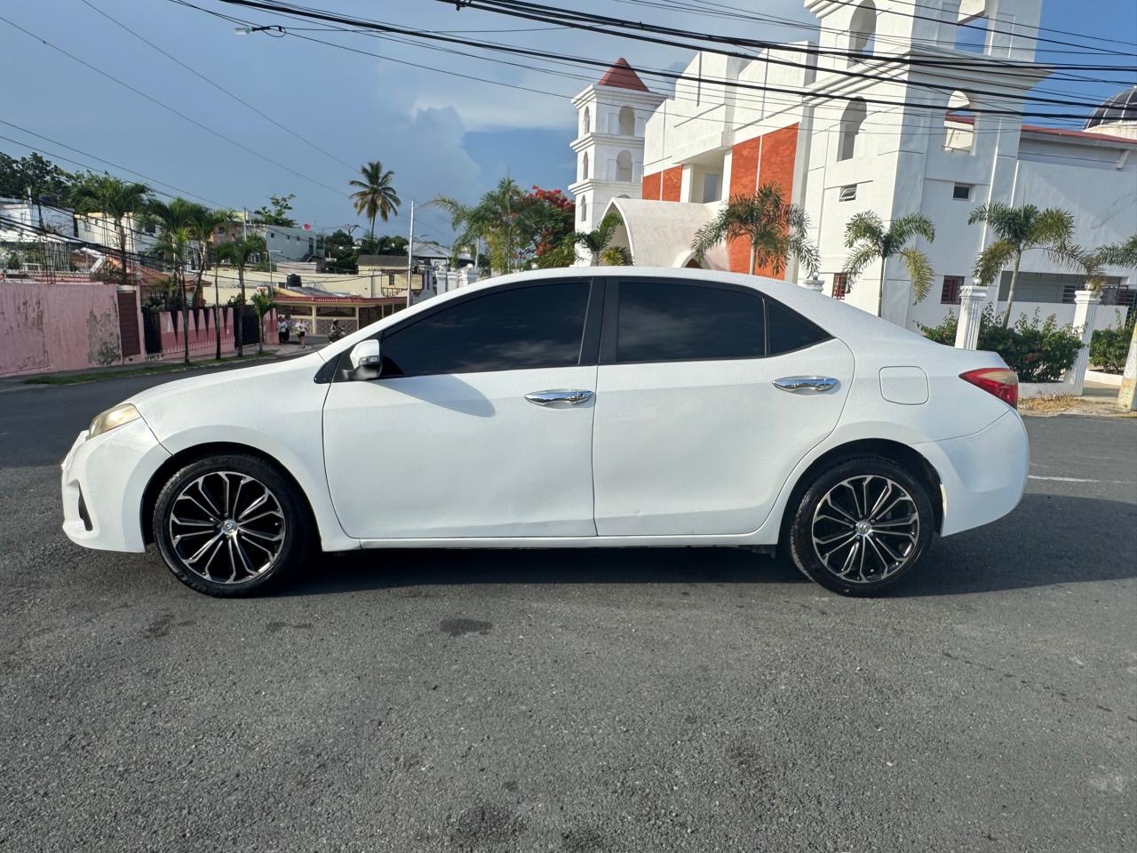 Toyota Corolla 2015 en excelente estado - Automático Foto 7283604-4.jpg