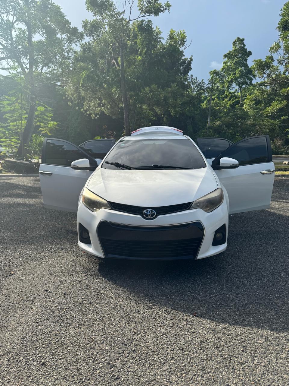 Toyota Corolla 2015 en excelente estado - Automático Foto 7283604-7.jpg