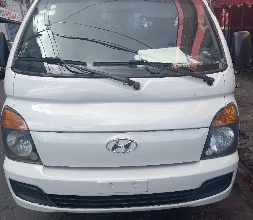 Vendo camión h100 2013 en Santo Domingo Este Foto 7283608-2.jpg
