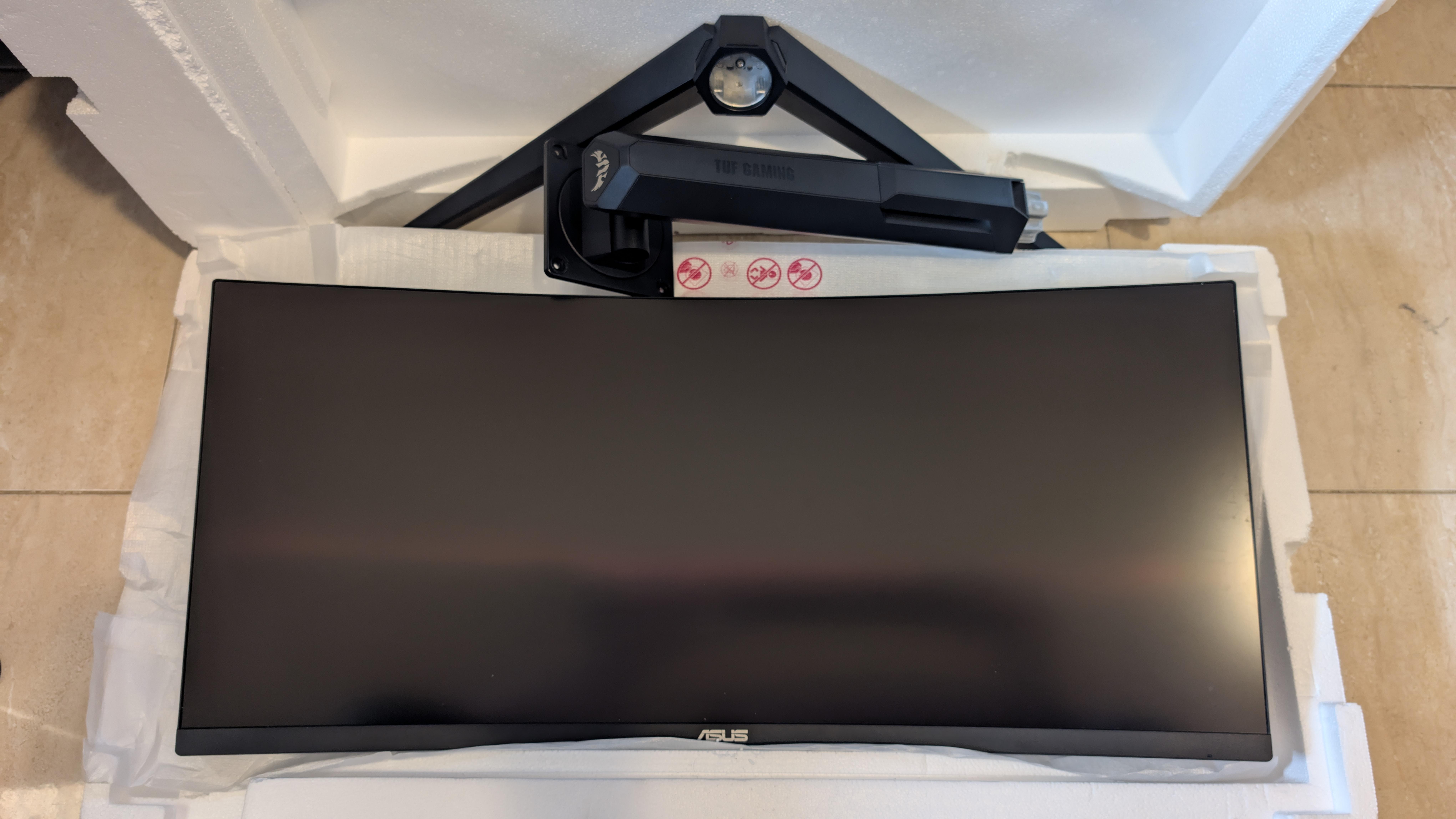 MONITOR 165HZ ULTRAWIDE ASUS 34  Foto 7283770-2.jpg