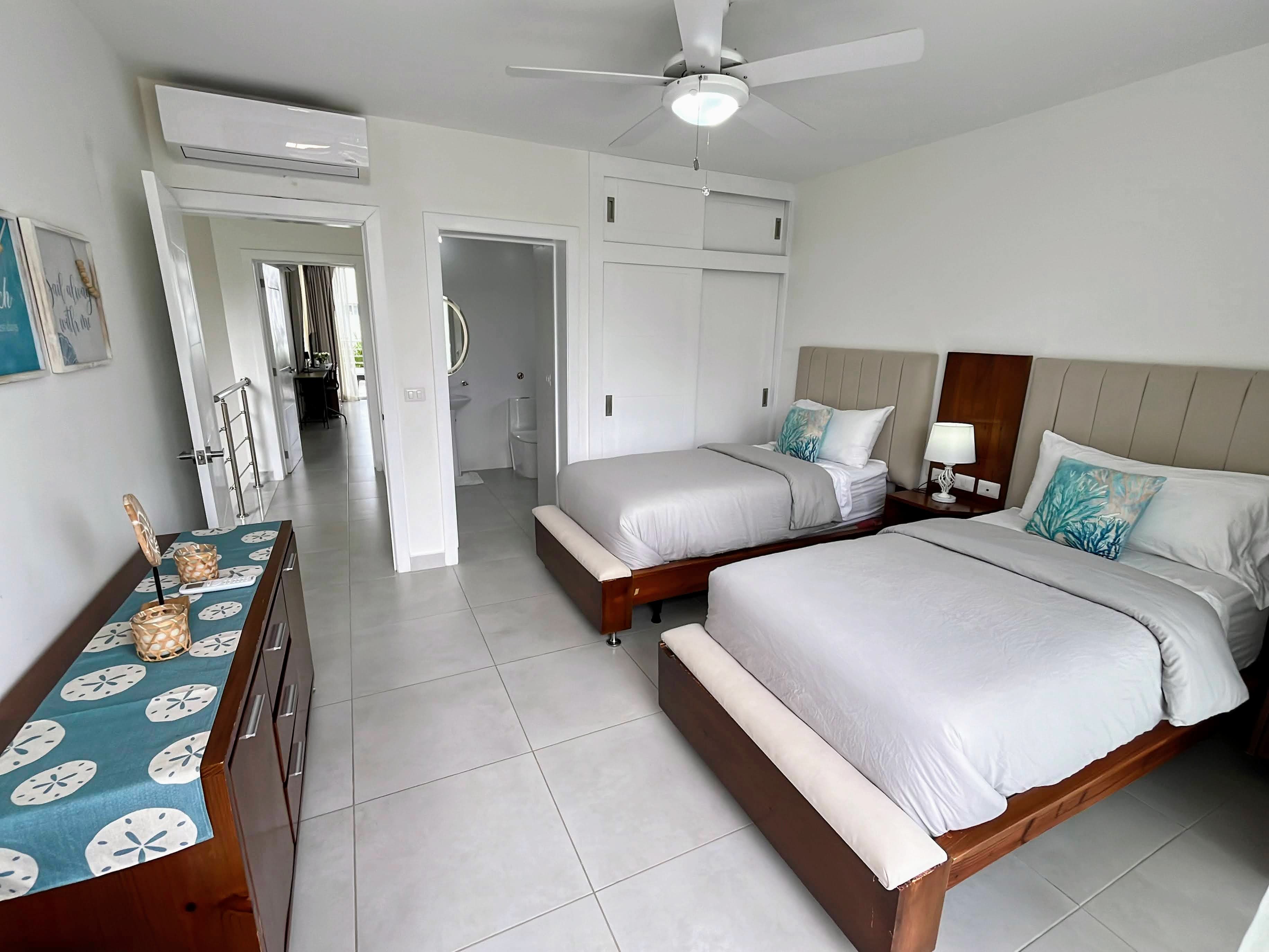 Villa de 3 Habitaciones en Venta en Playa Nueva Romana.  Foto 7283799-6.jpg