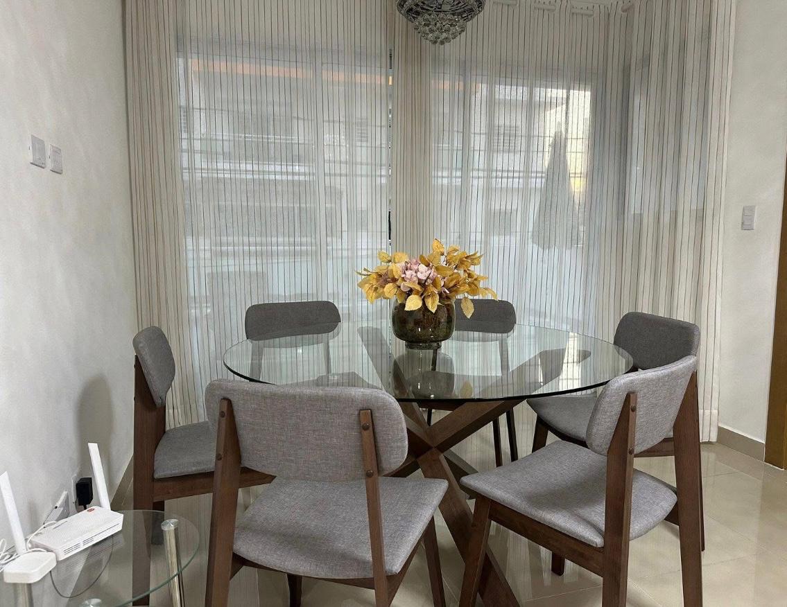 Apartamento con Amplia Terraza en Independencia Cerca del Malecón – 3 Foto 7283861-7.jpg