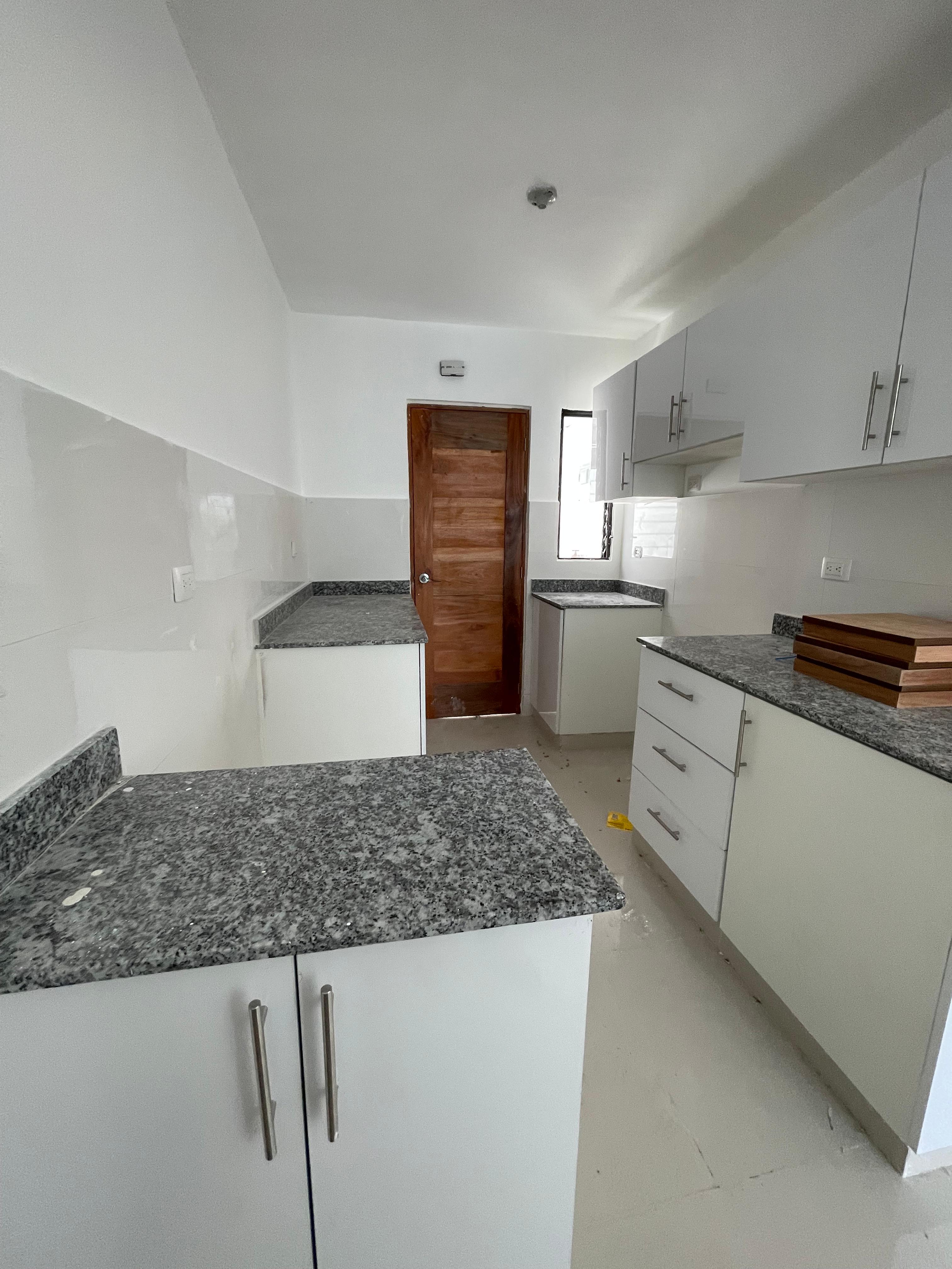 Apartamento en venta en el Ensanche Isabelita. Foto 7284015-2.jpg