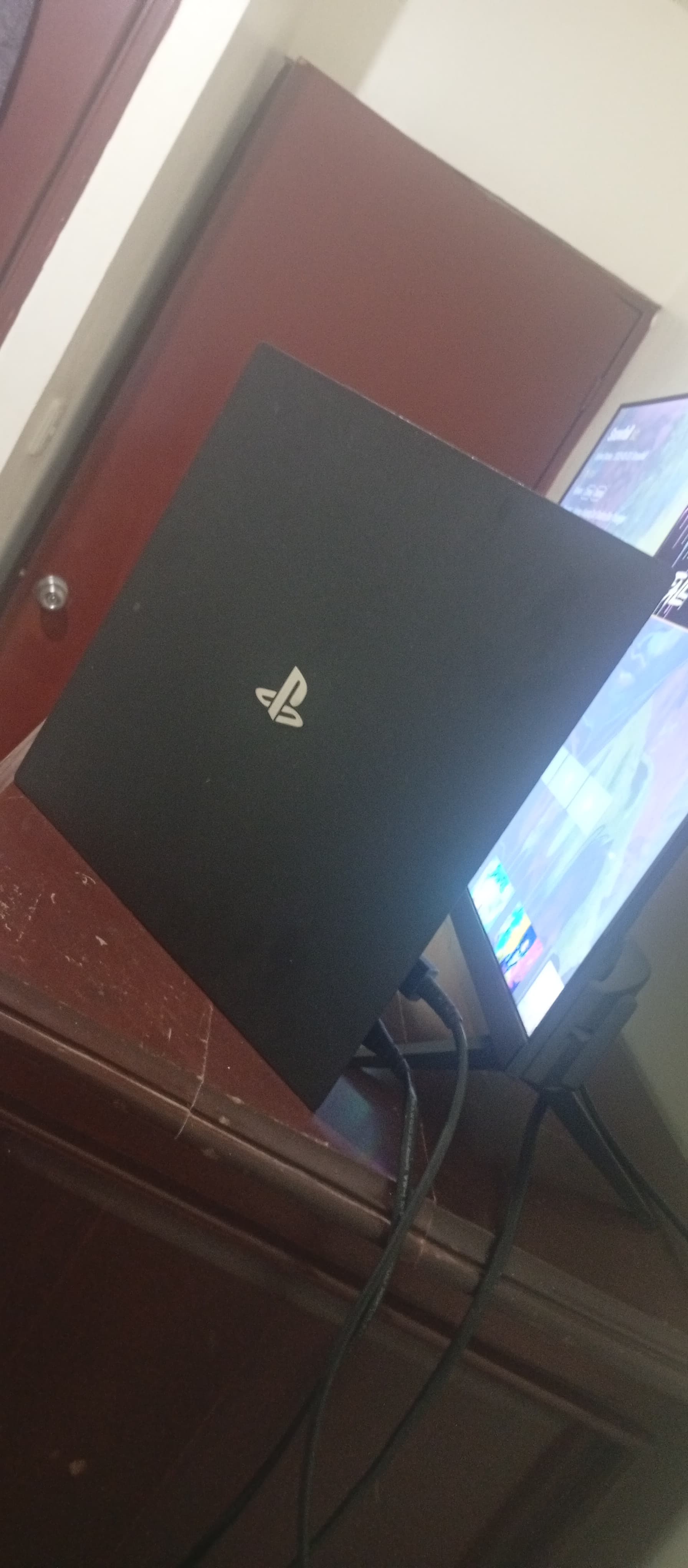 Play Station 4 Pro Foto 7284022-2.jpg