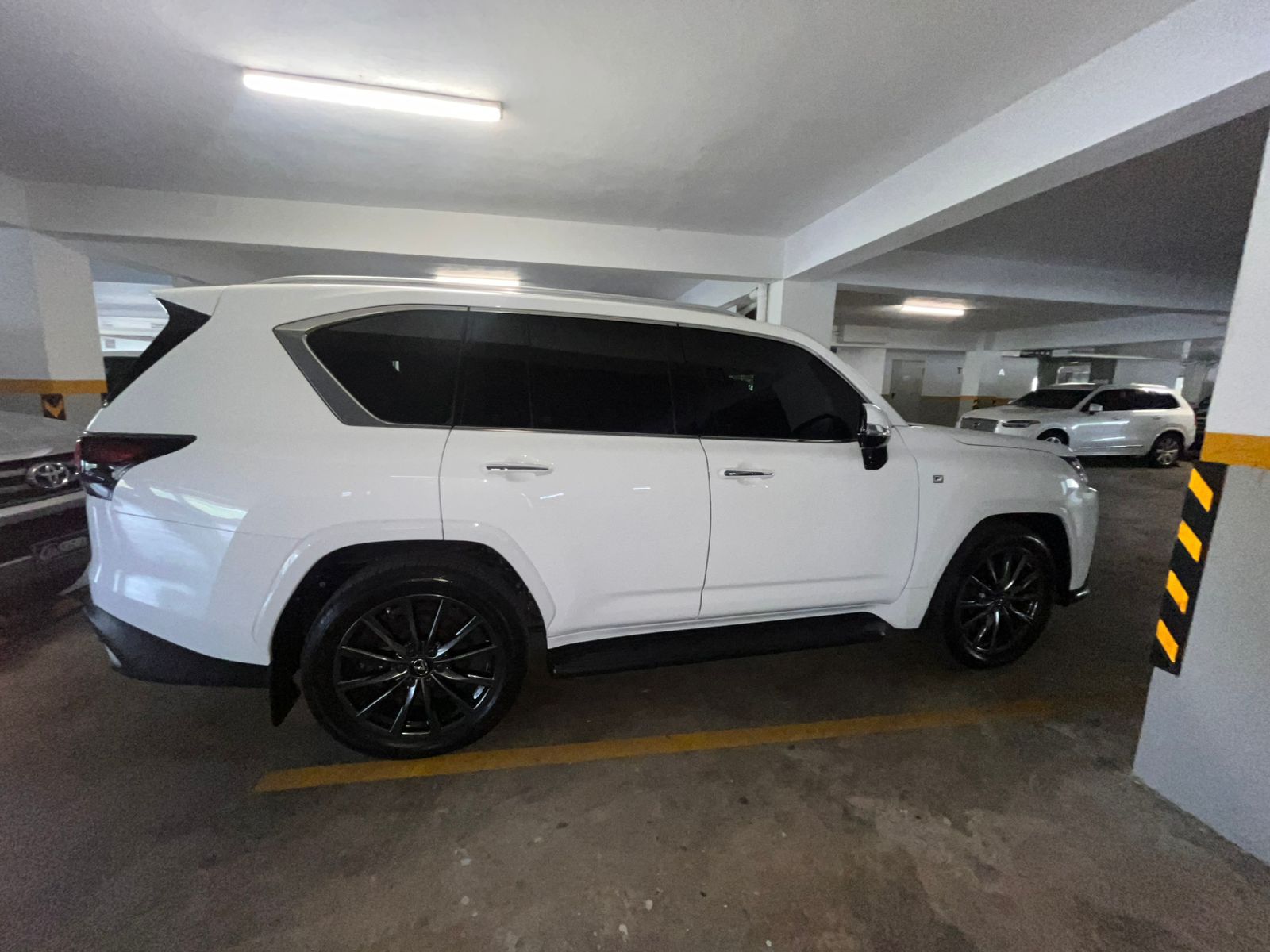 ATENCIÓN PURGA RD ???? ???? SE VENDE Lexus LX 600 F Sport 2023 COMO N Foto 7284038-14.jpg
