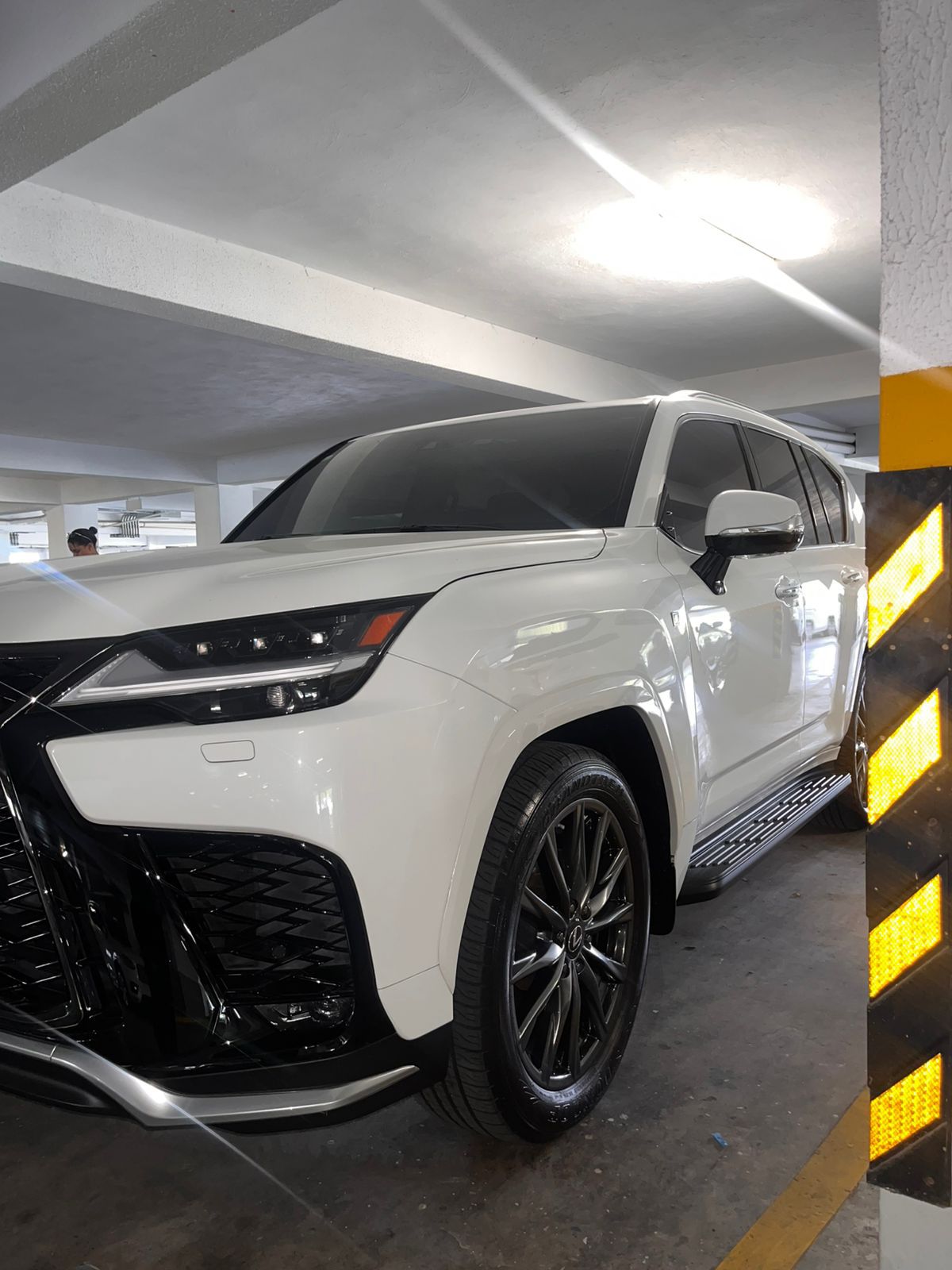 ATENCIÓN PURGA RD ???? ???? SE VENDE Lexus LX 600 F Sport 2023 COMO N Foto 7284038-9.jpg