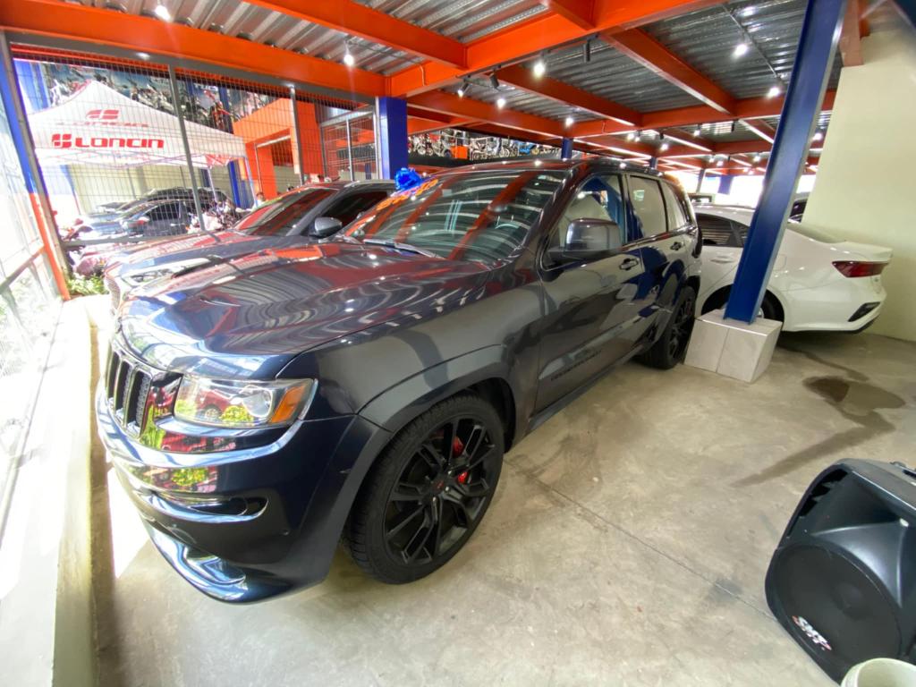 Jeep Grand Cherokee 2015 KIT SRT en San Pedro de Macorís Foto 7284550-3.jpg