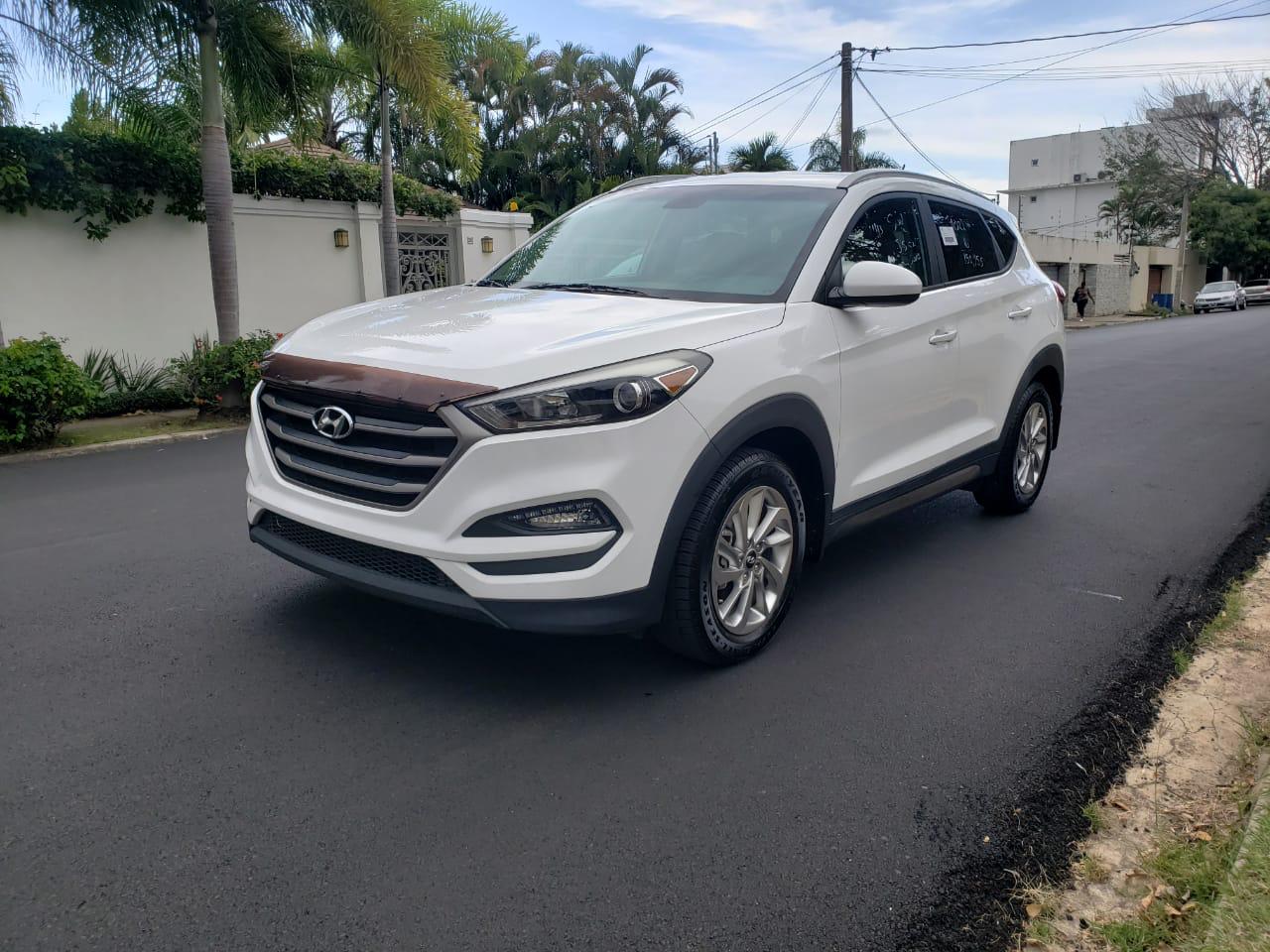 Hyundai Tucson como nueva blanca Foto 7284563-1.jpg