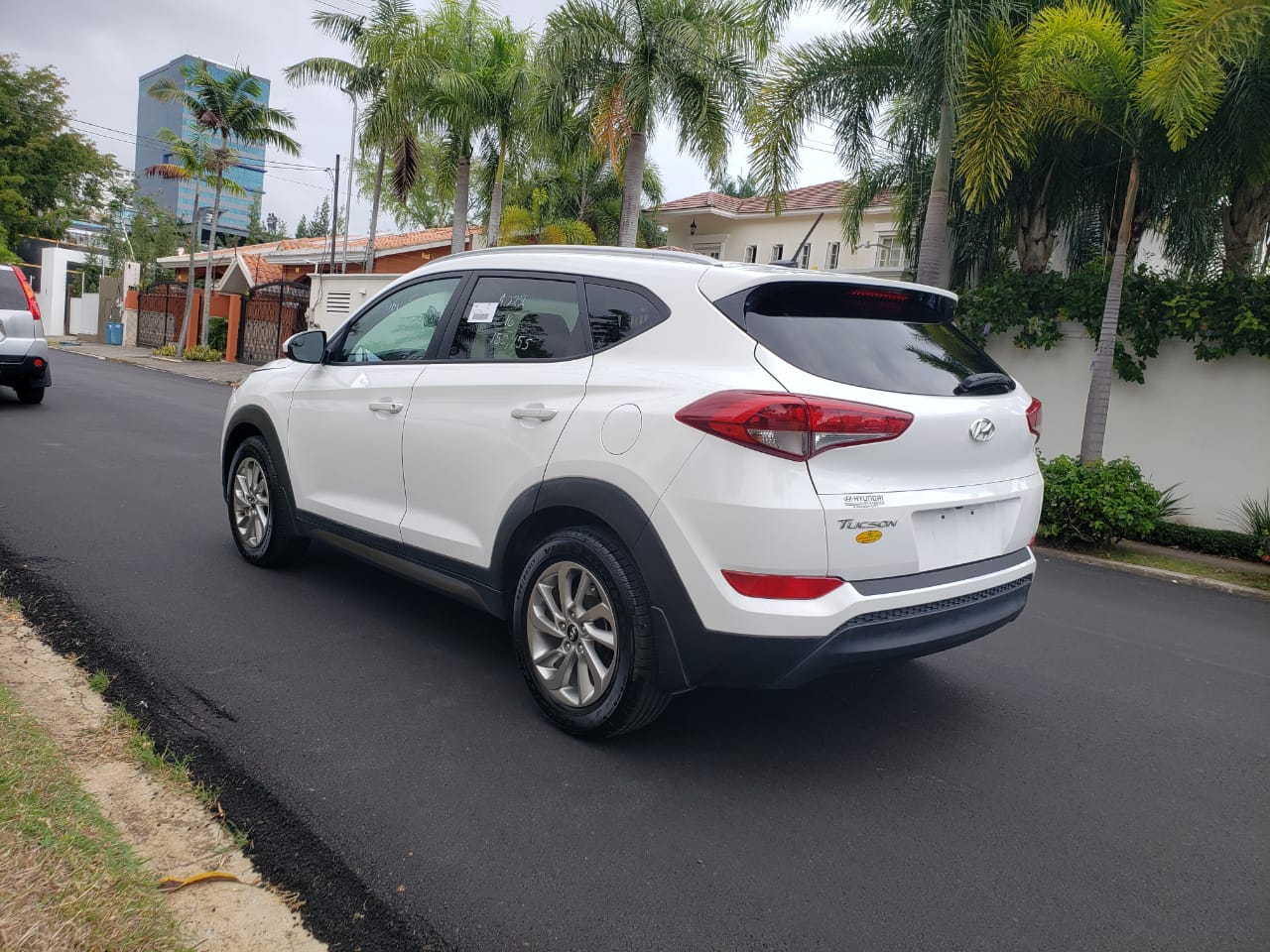 Hyundai Tucson como nueva blanca Foto 7284563-5.jpg