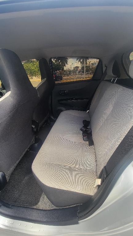 Toyota vitz 2011 en venta Foto 7284584-8.jpg