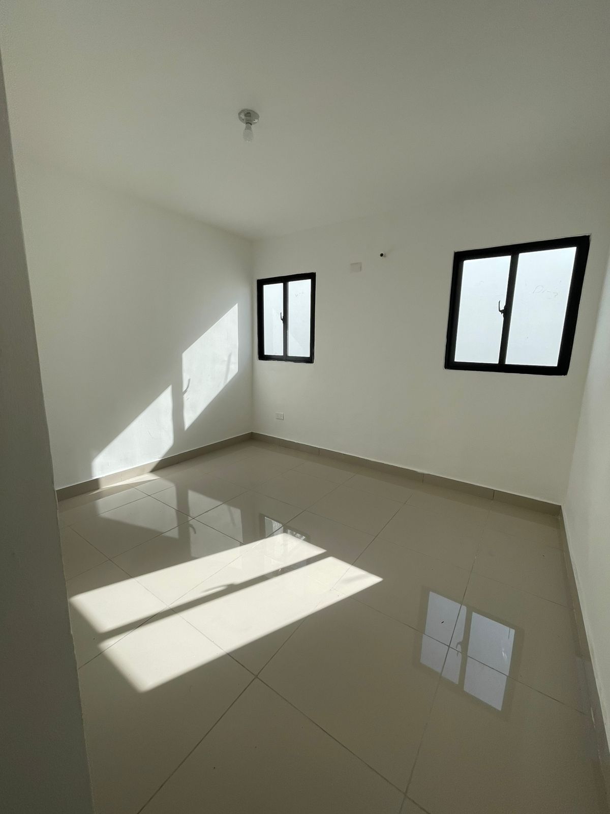 Apartamento de 2 Habitaciones en Venta en Av. Ensanche Isabelita.  Foto 7284895-7.jpg